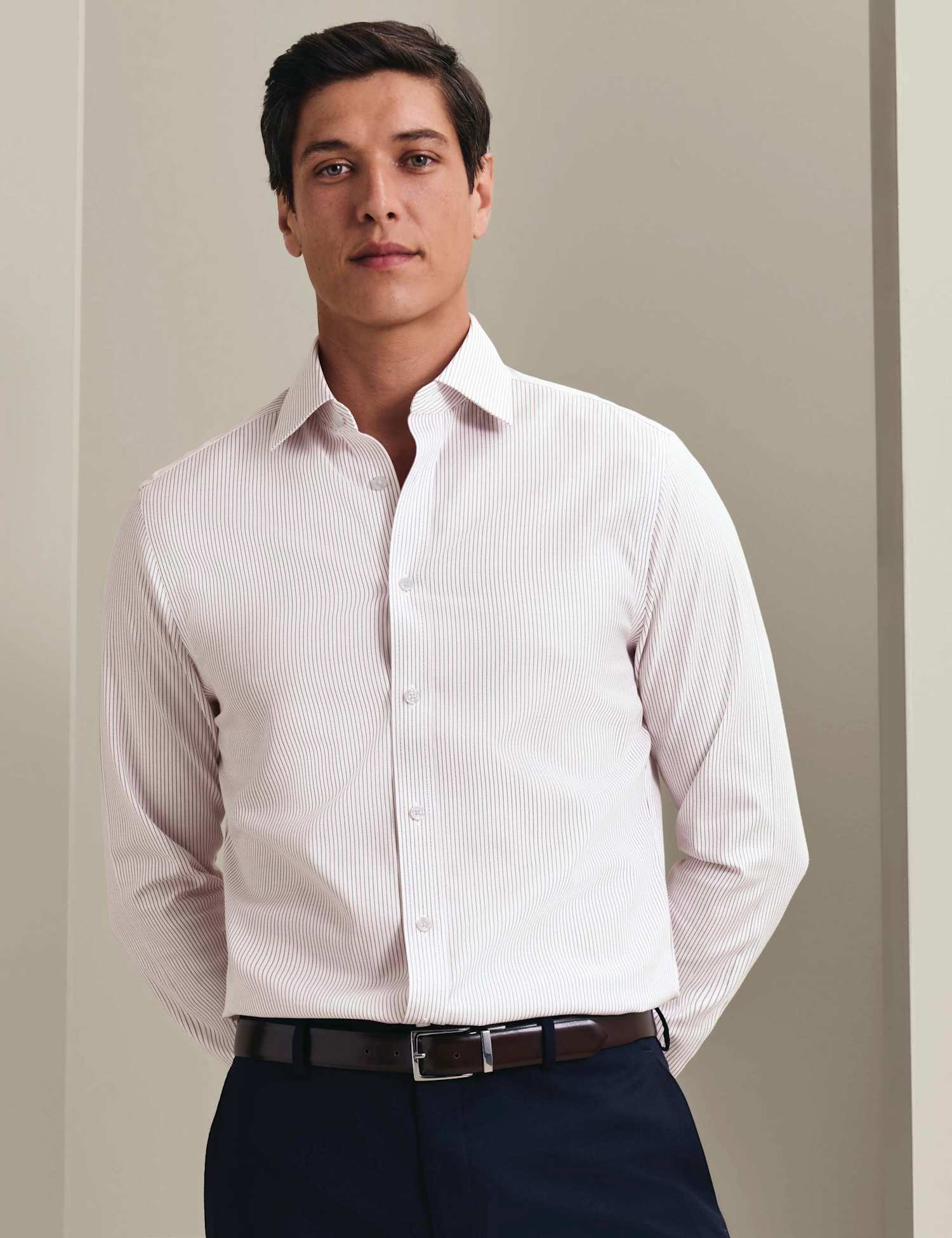 Charles Tyrwhitt Slim Fit Non Iron Pure Cotton Striped Shirt Burgundy Mix