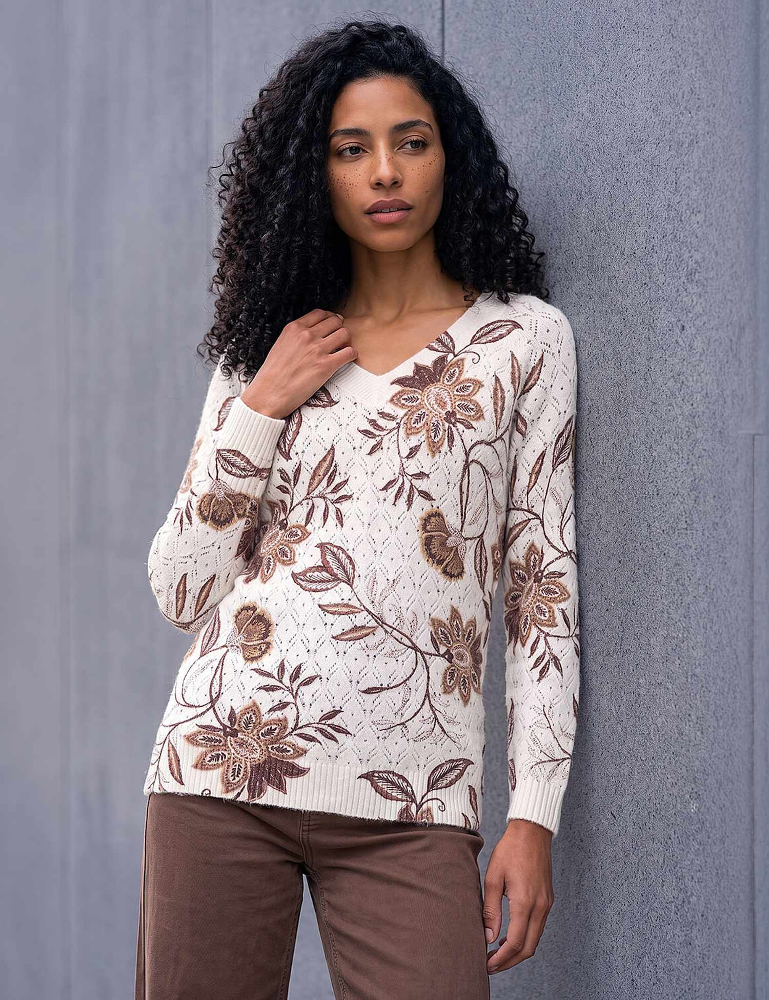 Roman Floral V-Neck Jumper Ivory Mix