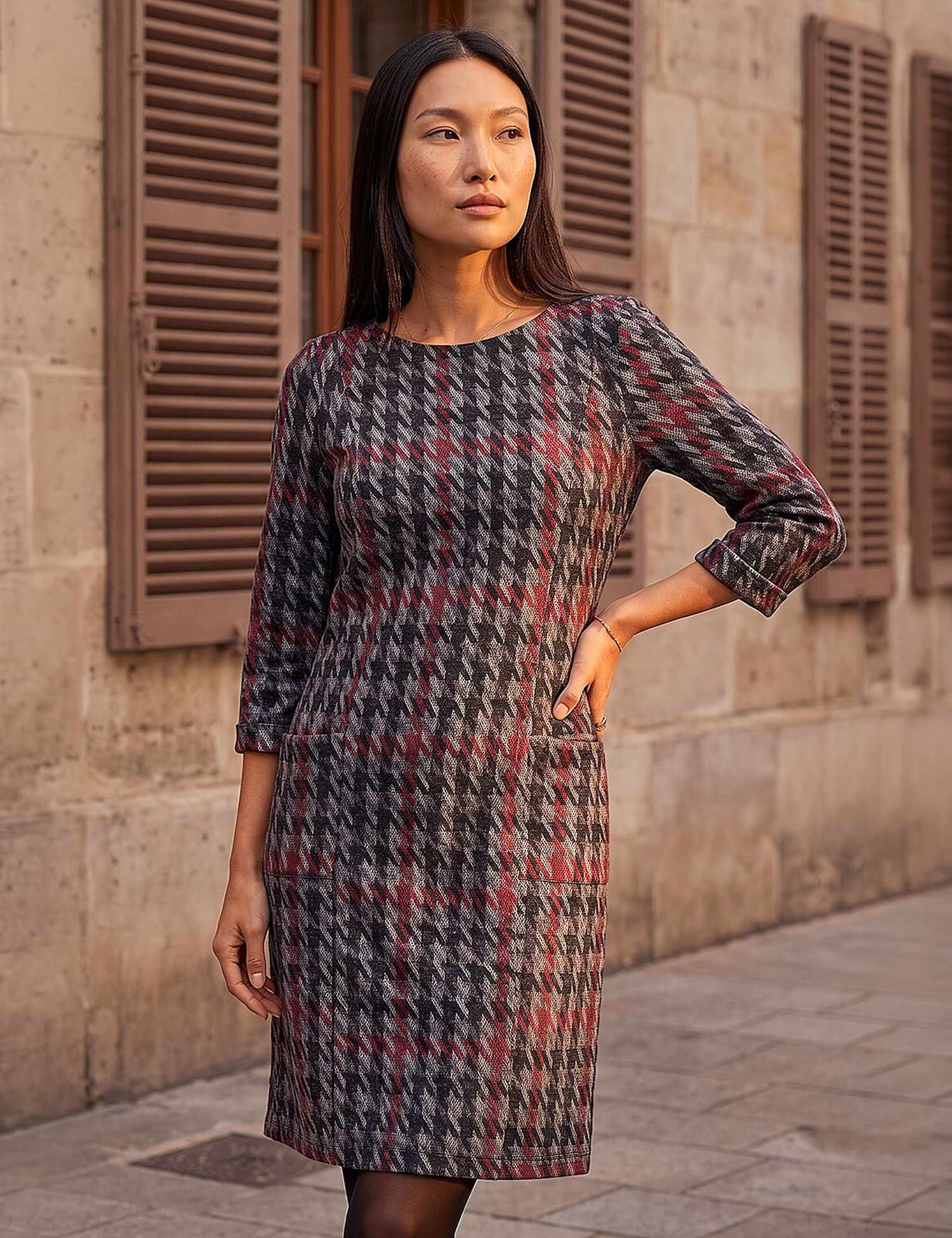 Roman Houndstooth Knee Length Shift Dress Red