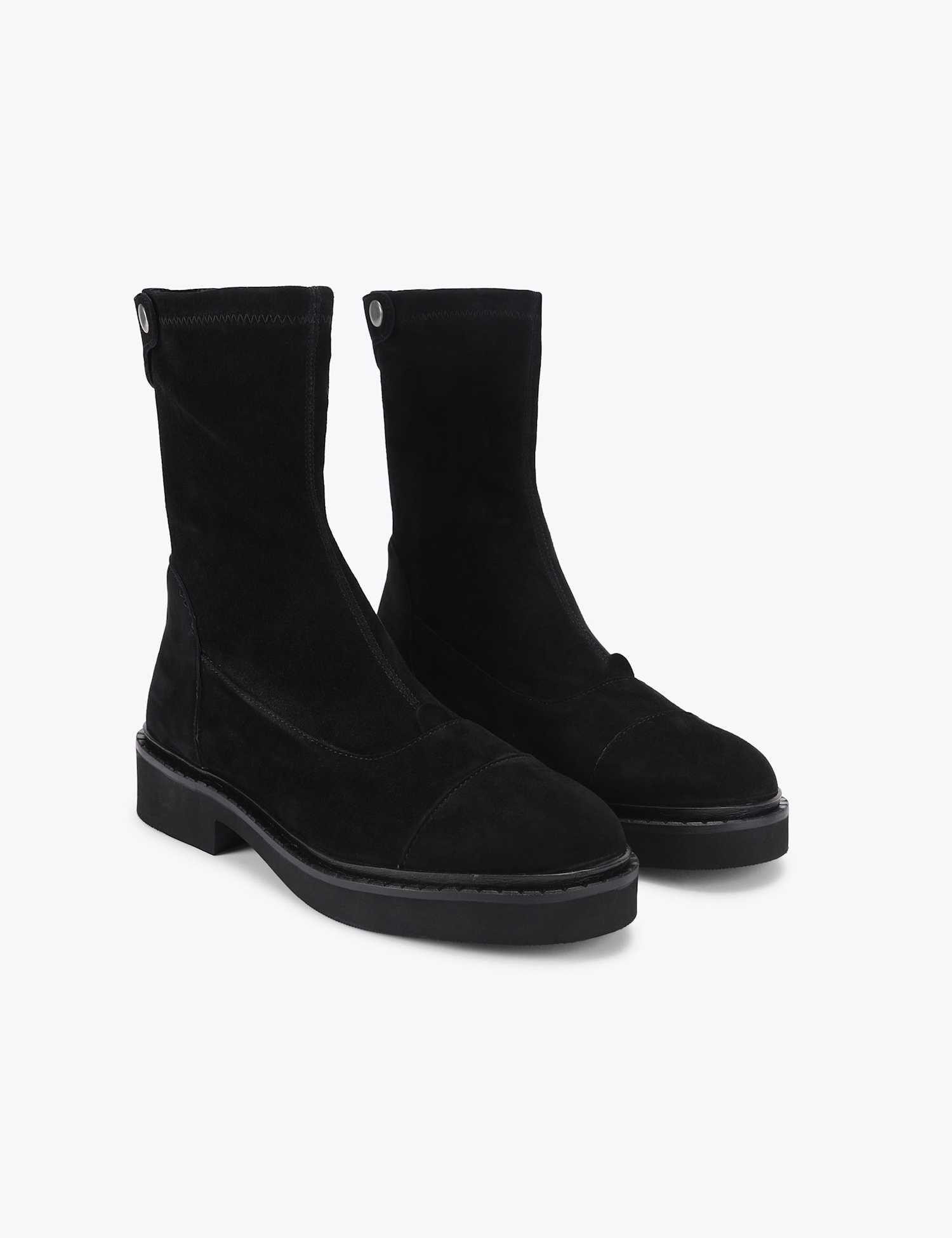 Steve Madden Suede Flat Round Toe Boots Black