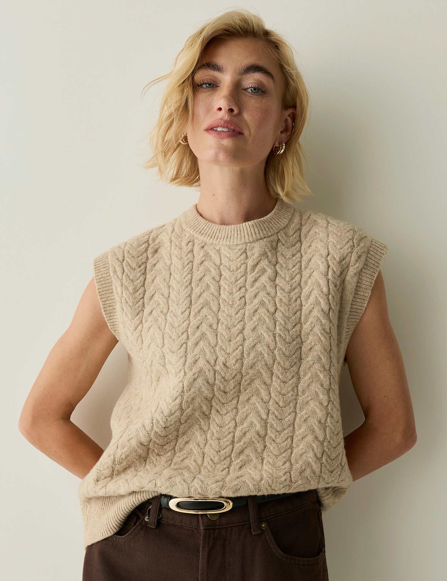 Regatta Cable Knit Relaxed Knitted Vest Beige