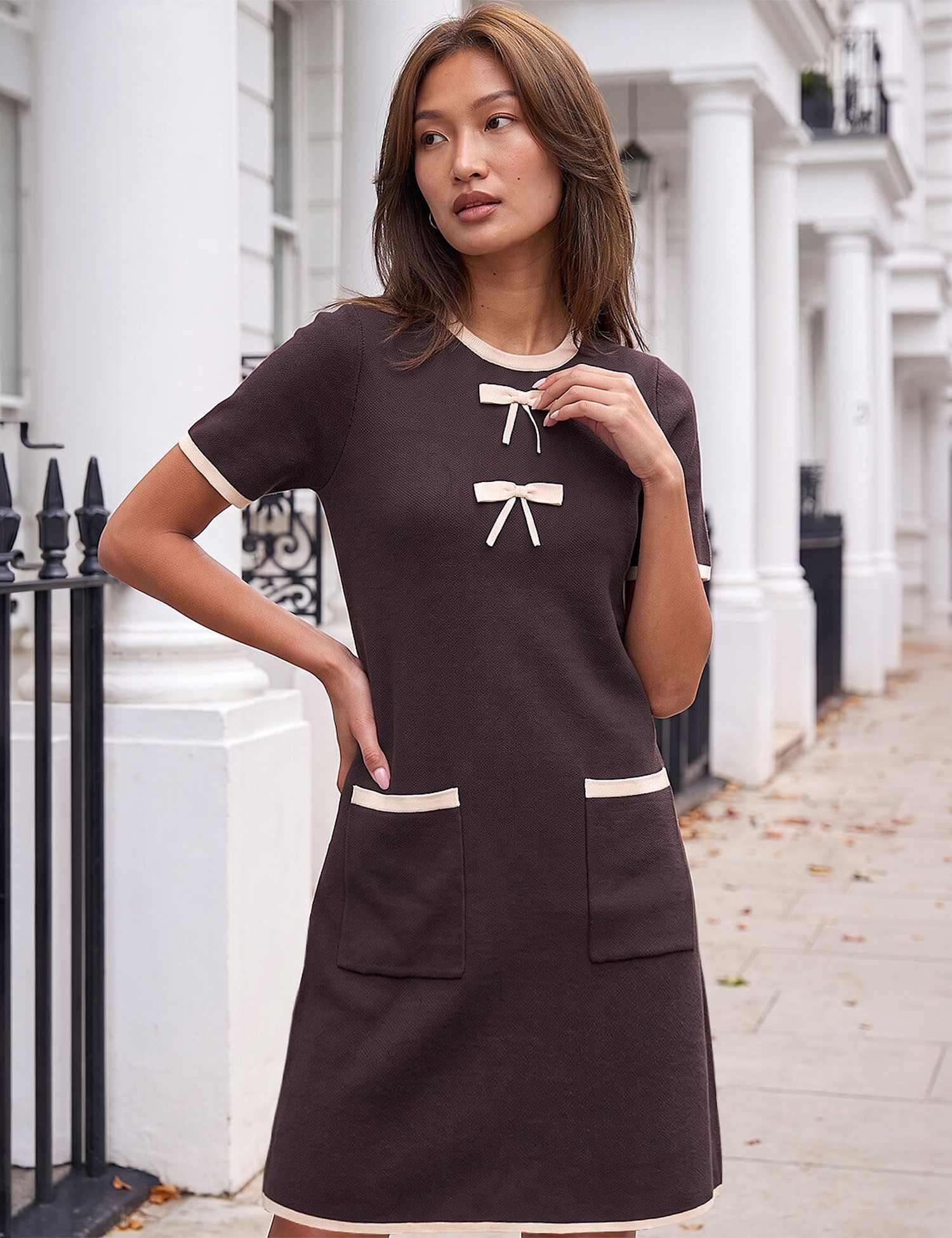 Roman Bow Detail Round Neck Knitted Shift Dress Chocolate