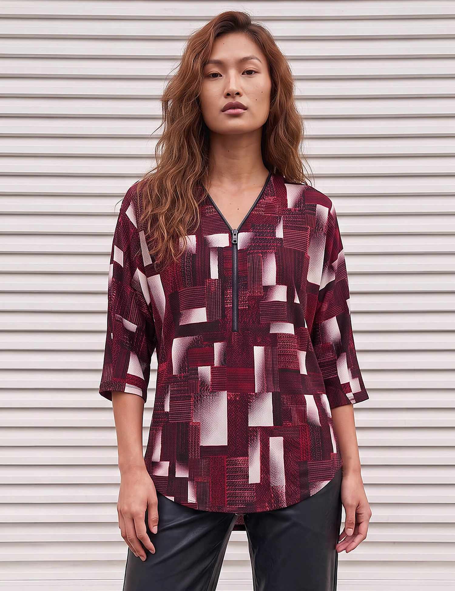 Roman Geo Puff Zip Top Red