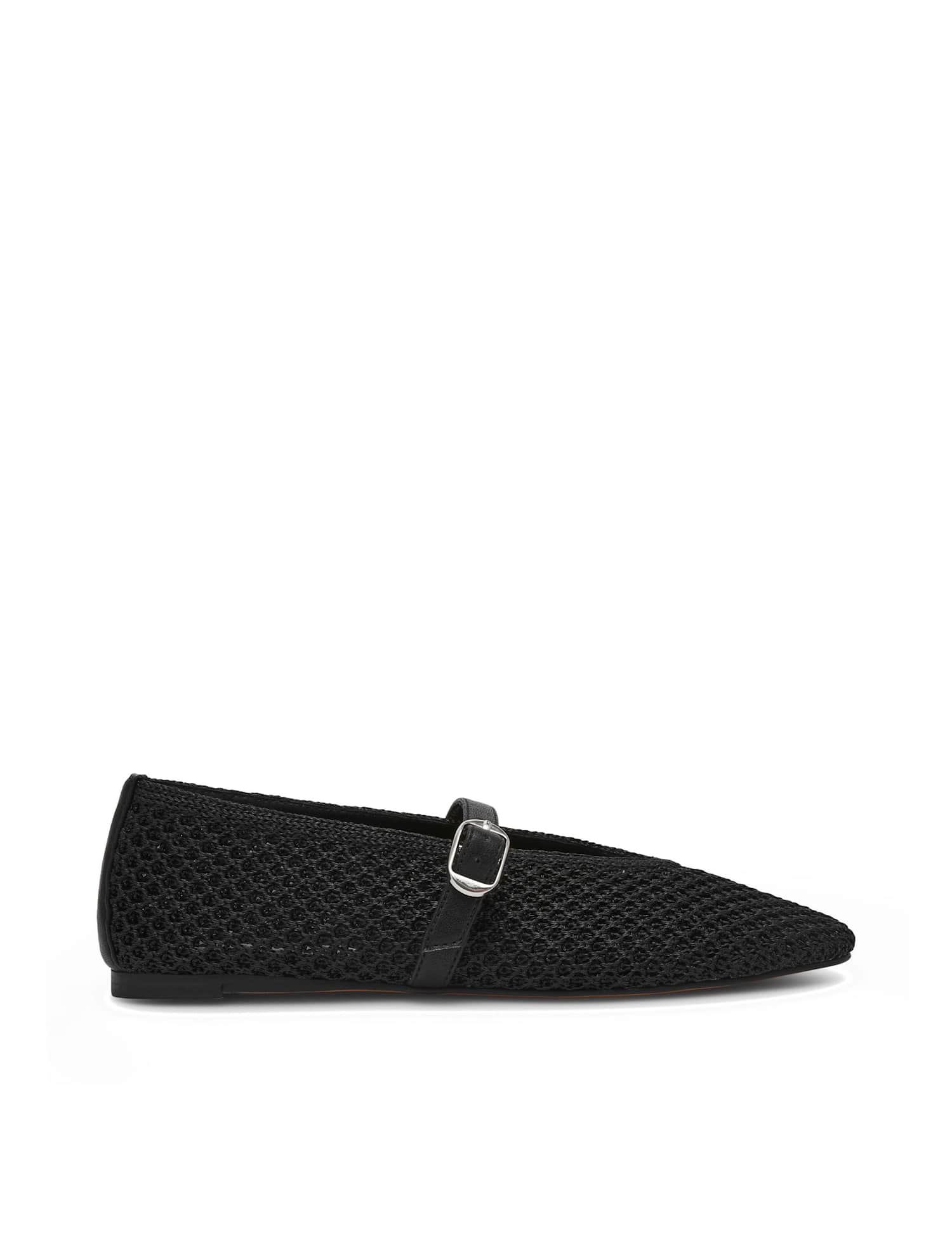 Steve Madden Gayla Buckle Woven Flat Pumps Black