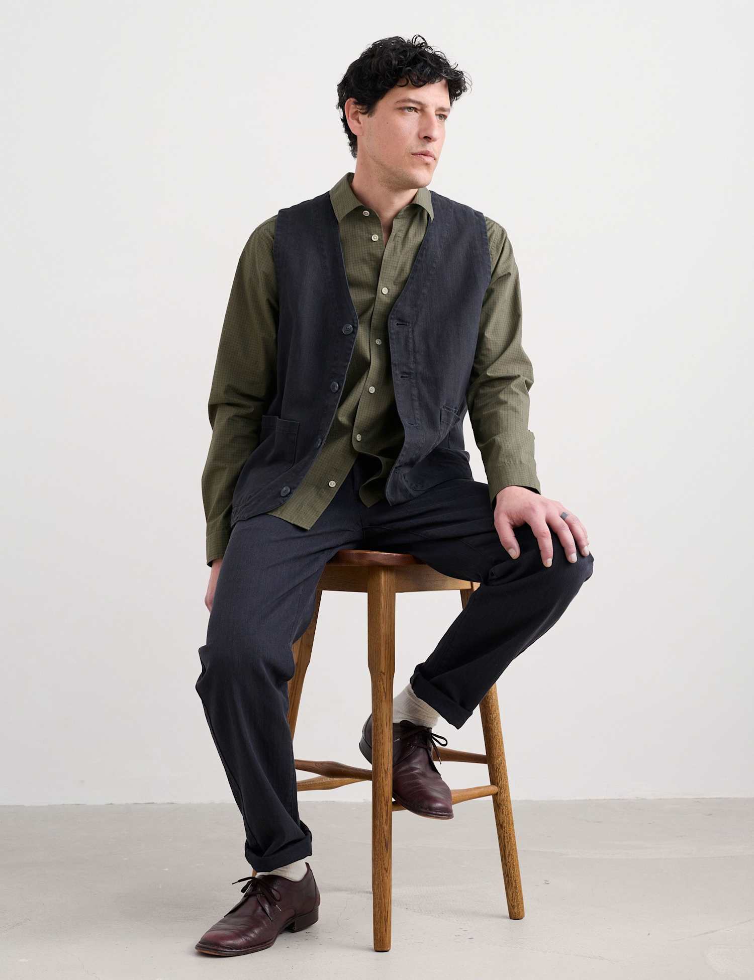 Seasalt Cornwall Regular Fit Linen Rich Herringbone Waistcoat Navy