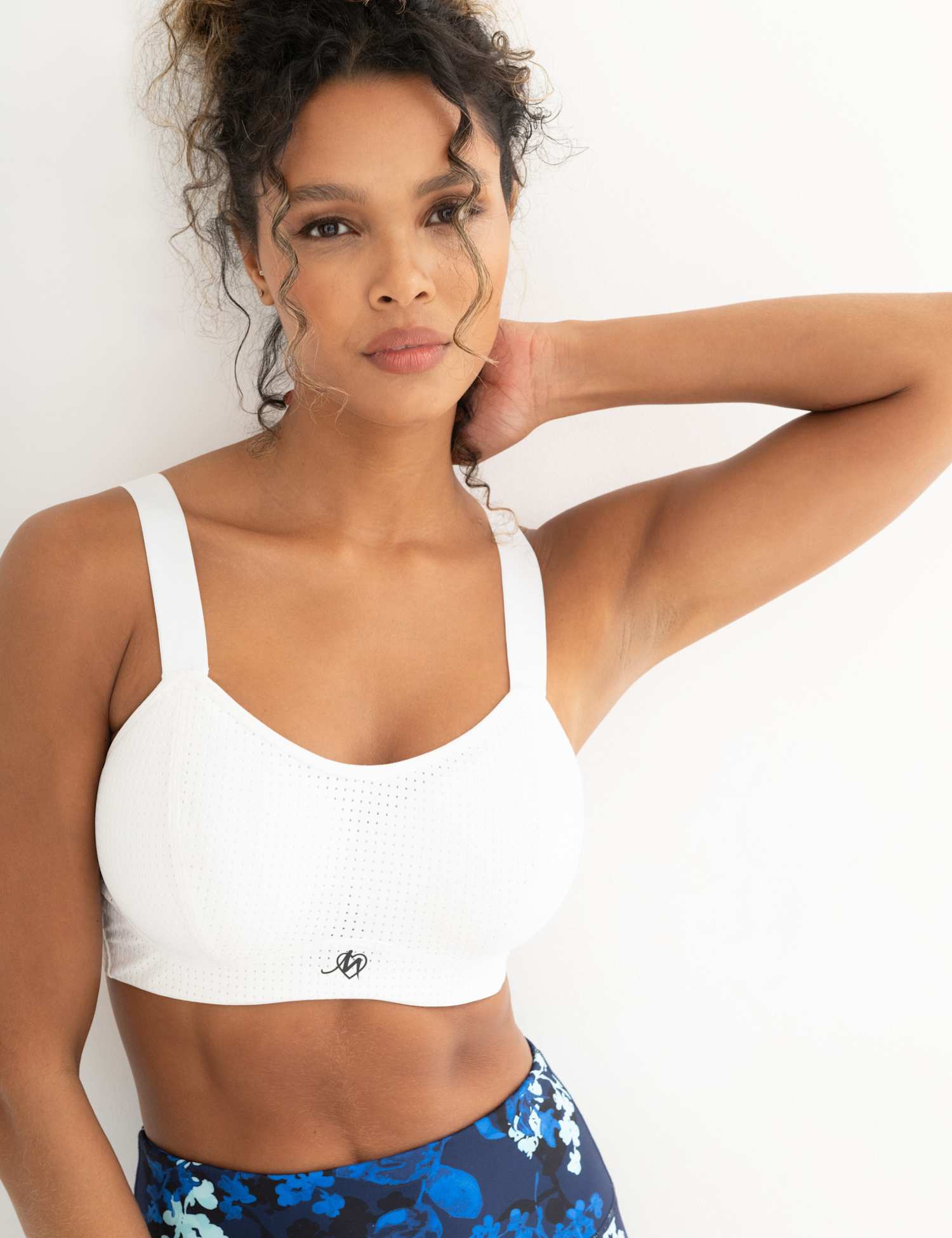 Pour Moi Energy Empower Uplifting Wired Padded Sports Bra (B-G) White