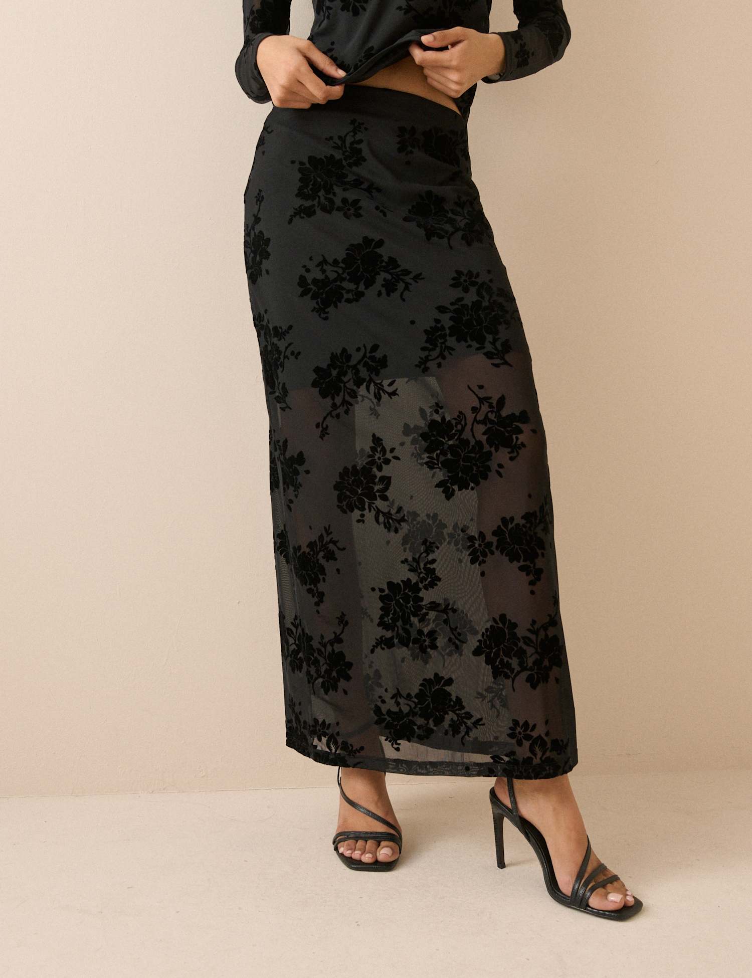 Nobody's Child Floral Devor� Maxi Pencil Skirt Black