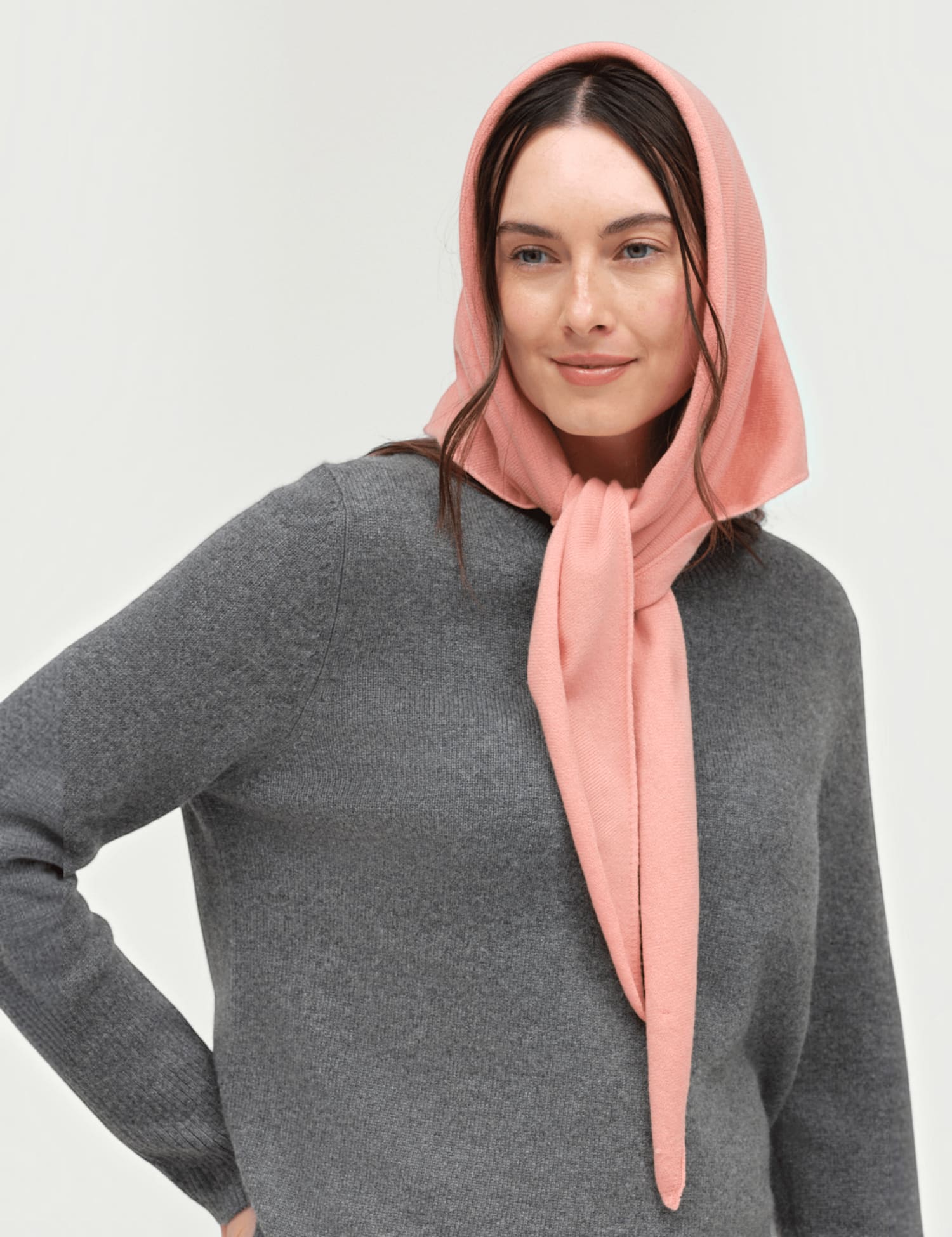 Chinti & Parker Wool Rich Jacquard Triangle Scarf Light Pink