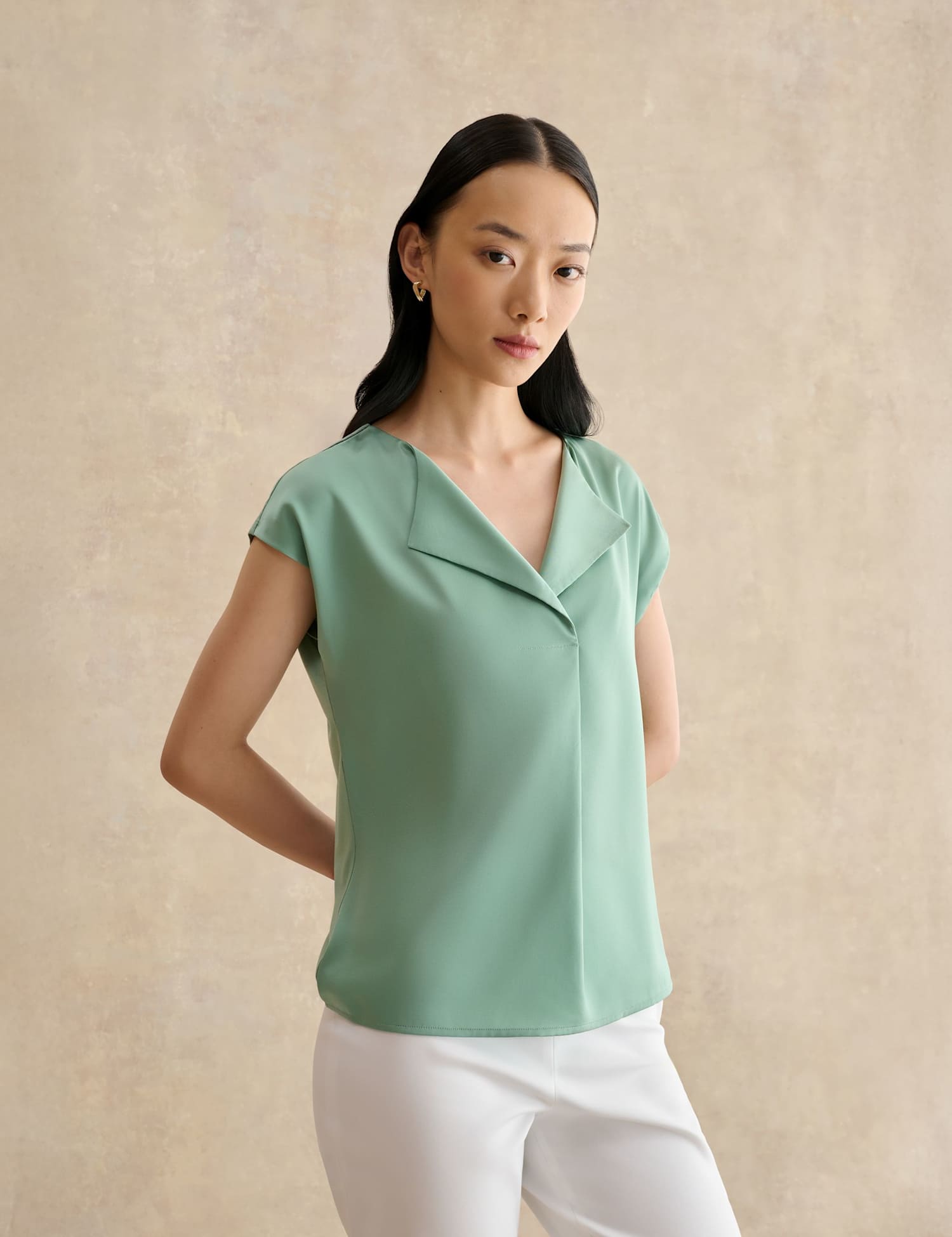 HOBBS Collarless Cap Sleeve Blouse Green