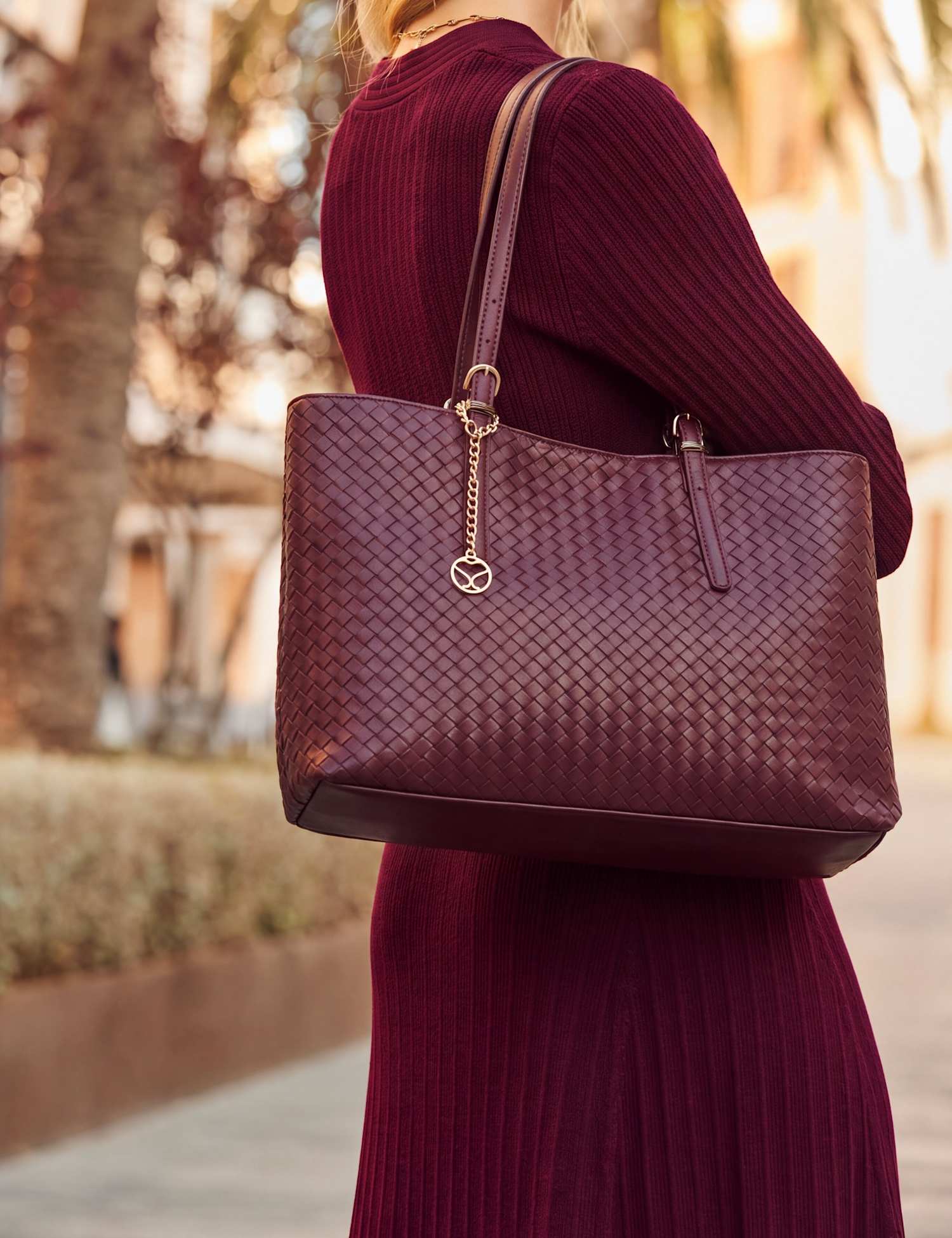 SOSANDAR Faux Leather Woven Tote Bag Burgundy