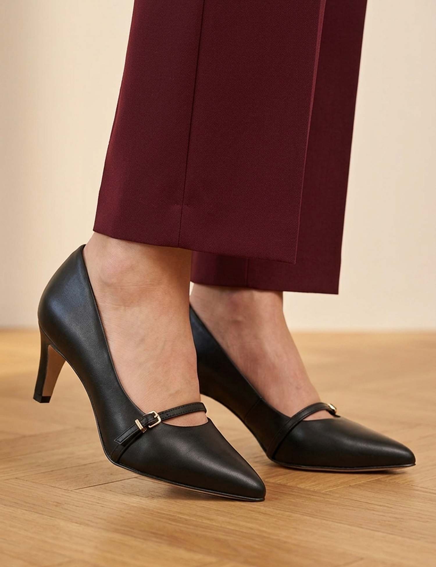 Jones Bootmaker Leather Textured Stiletto Heel Court Shoes Black