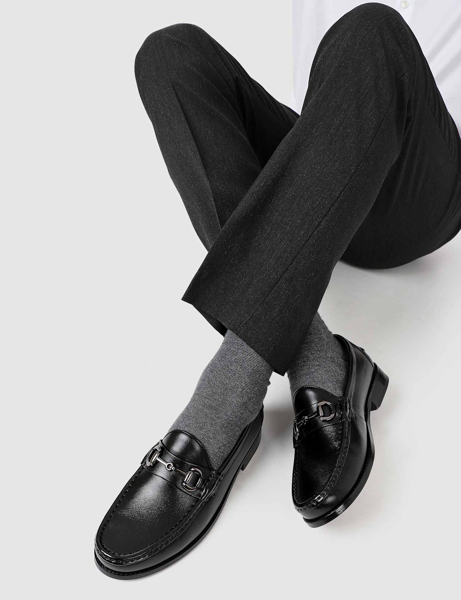 Jones Bootmaker Leather Slip-On Loafers Black
