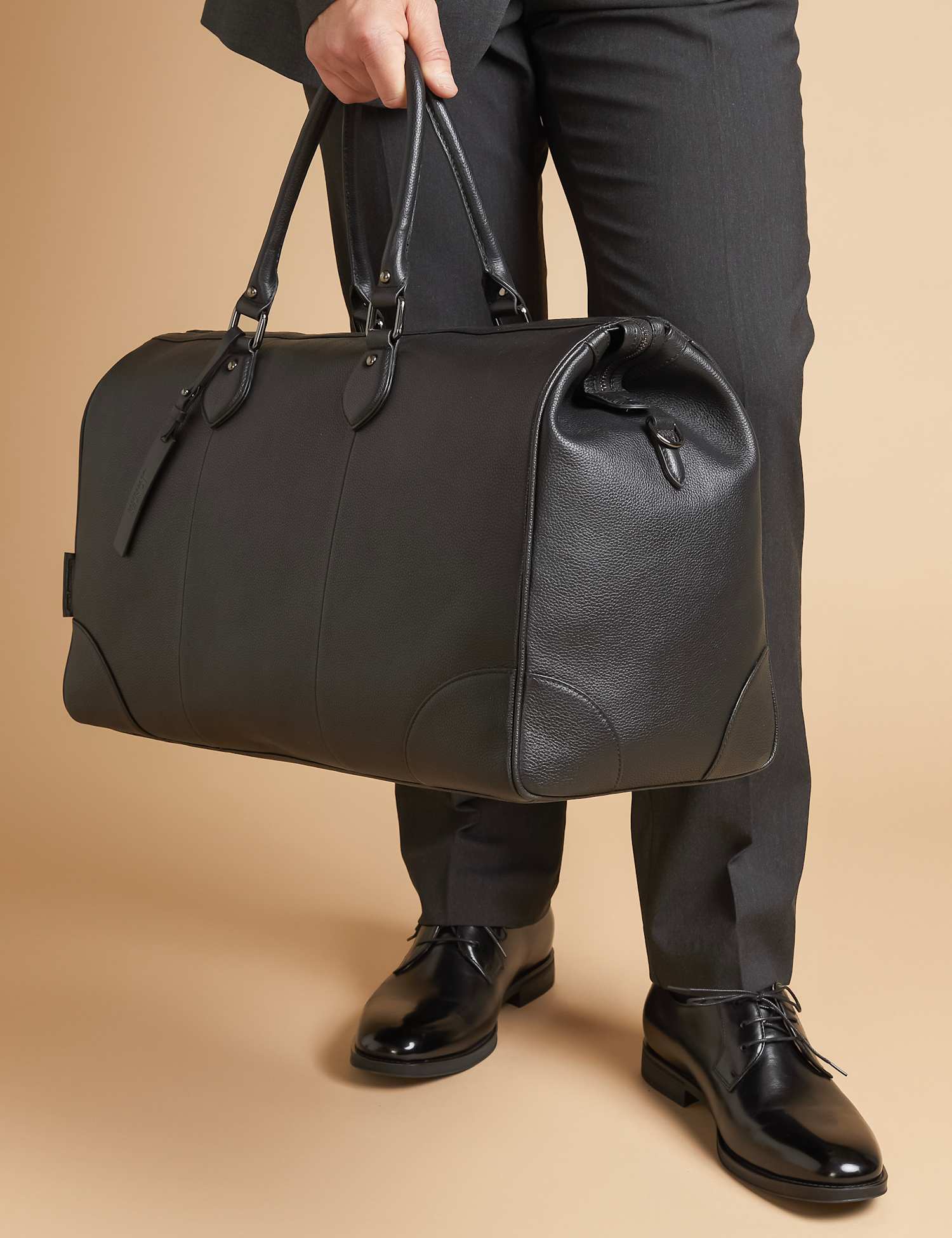 Jones Bootmaker Leather Weekend Bag Black