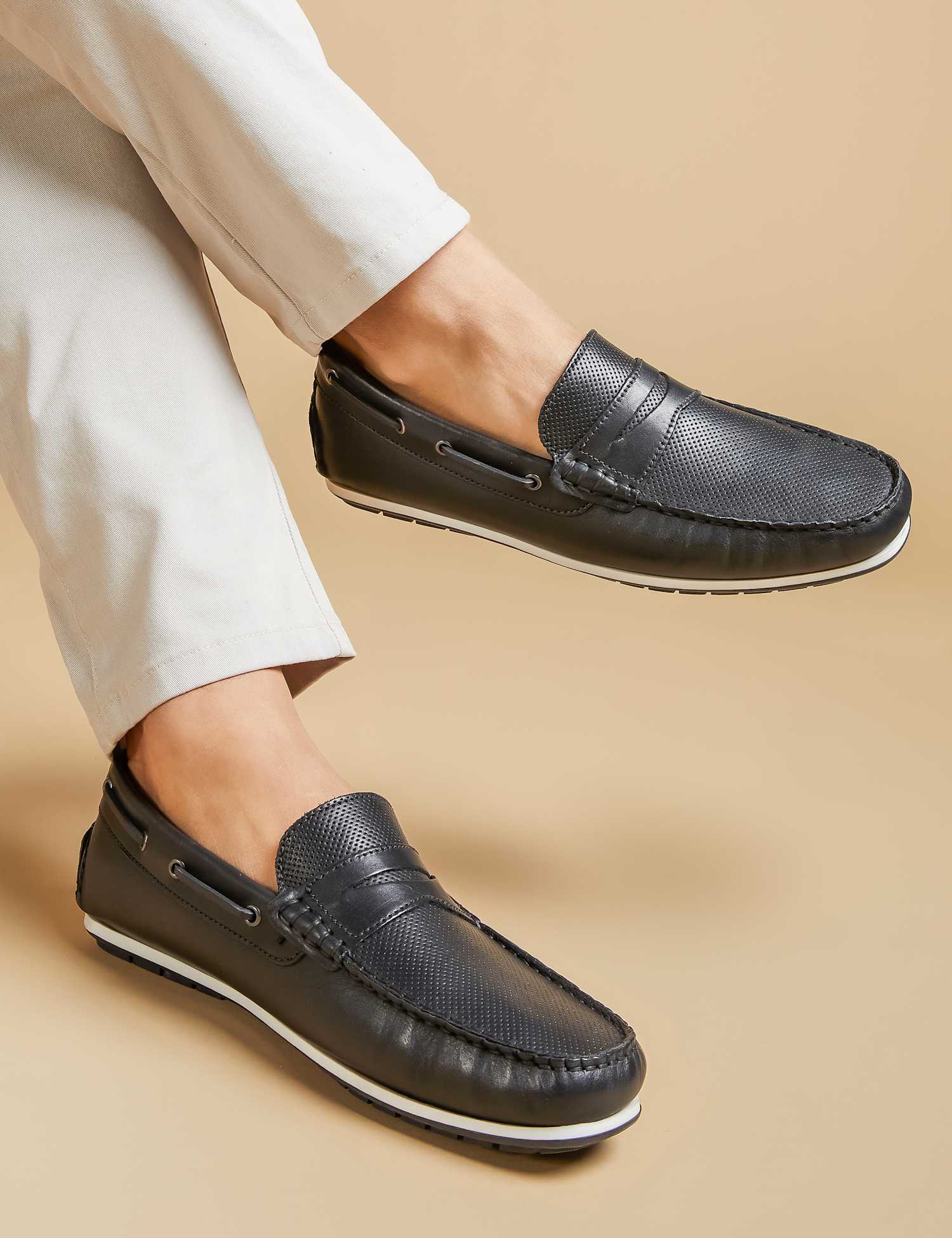 Jones Bootmaker Leather Moccasin Slip-On Shoes Black
