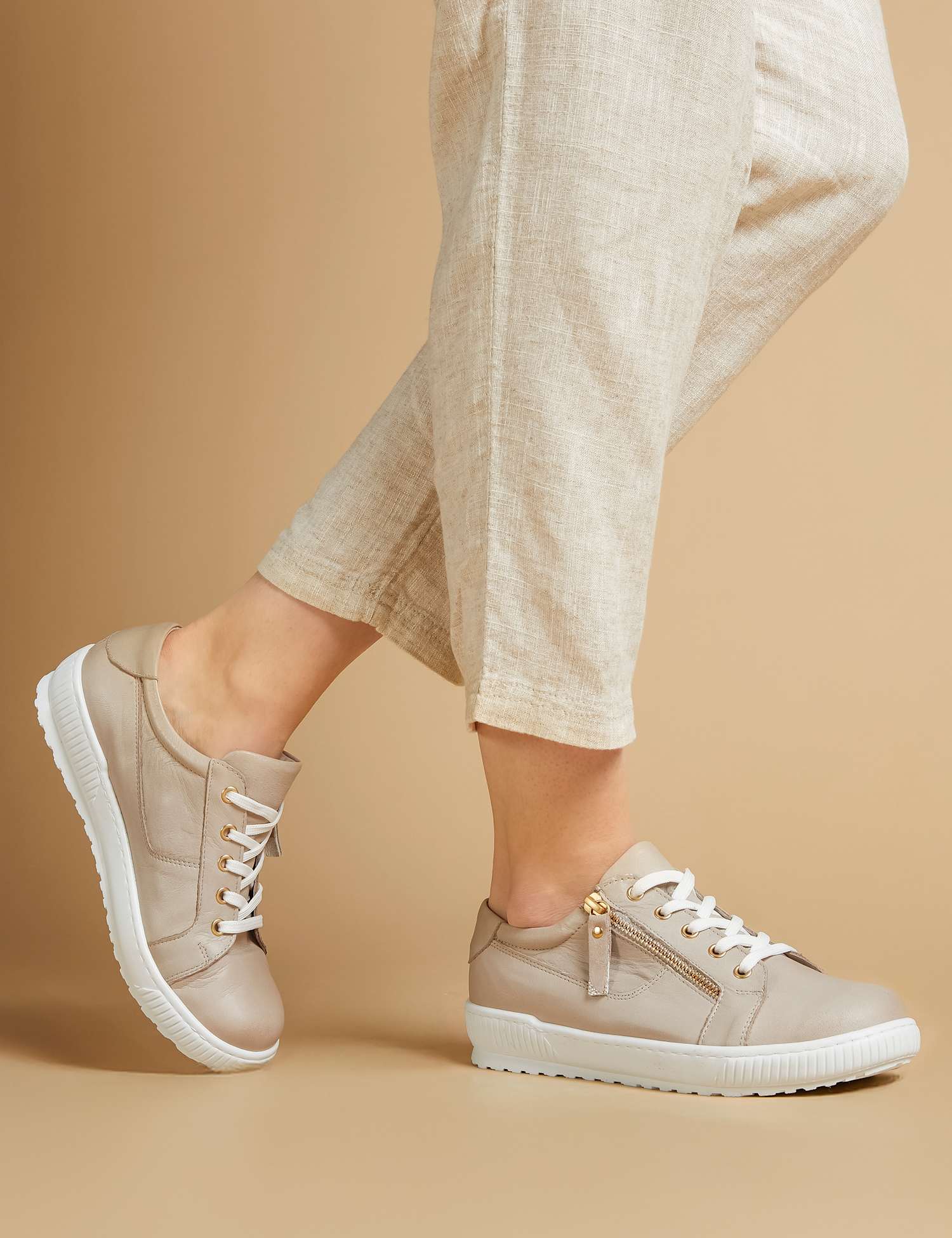 Jones Bootmaker Wide Fit Leather Lace Up Trainers Stone