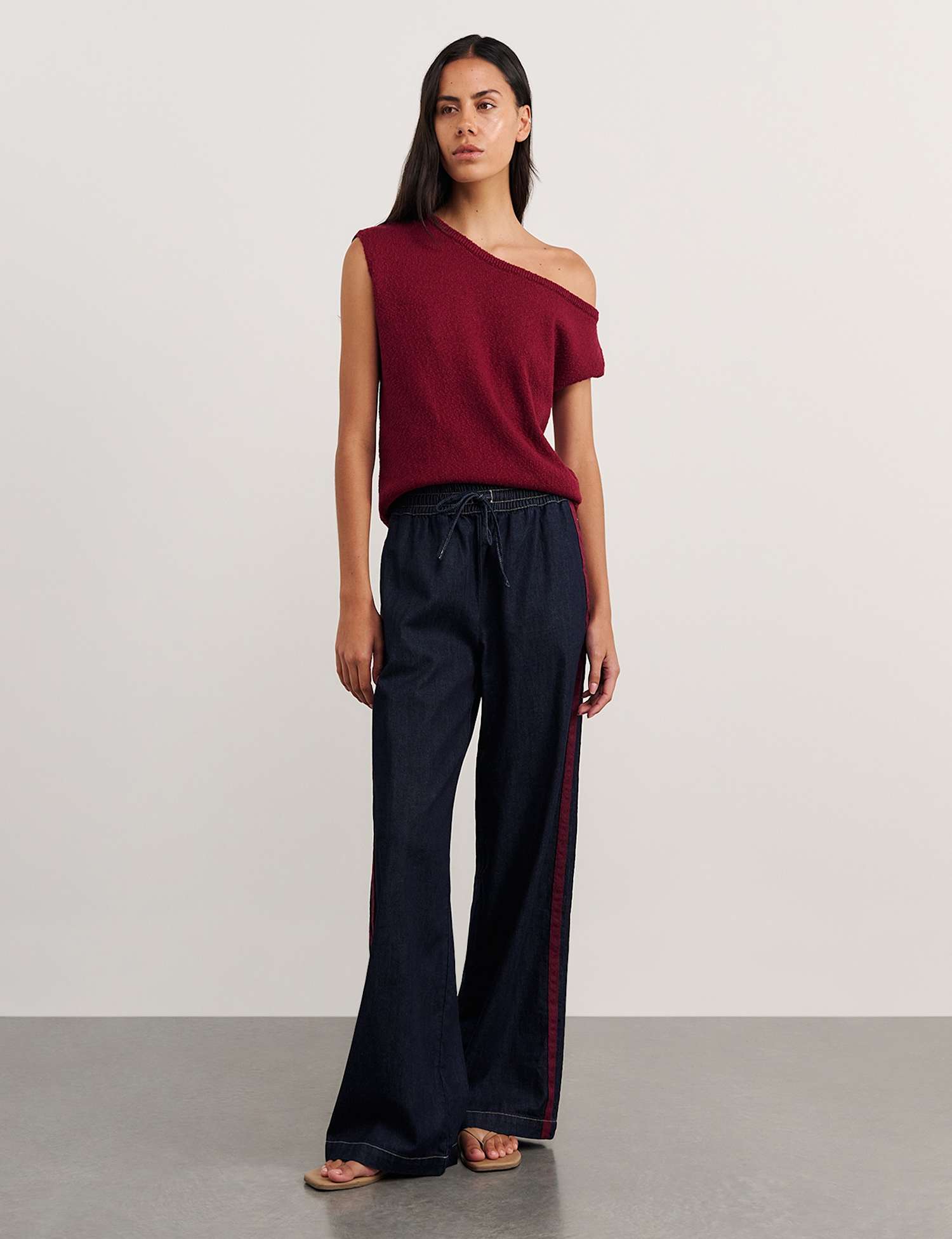 Jag Wide Leg Pull On Trousers with Lyocell Blue