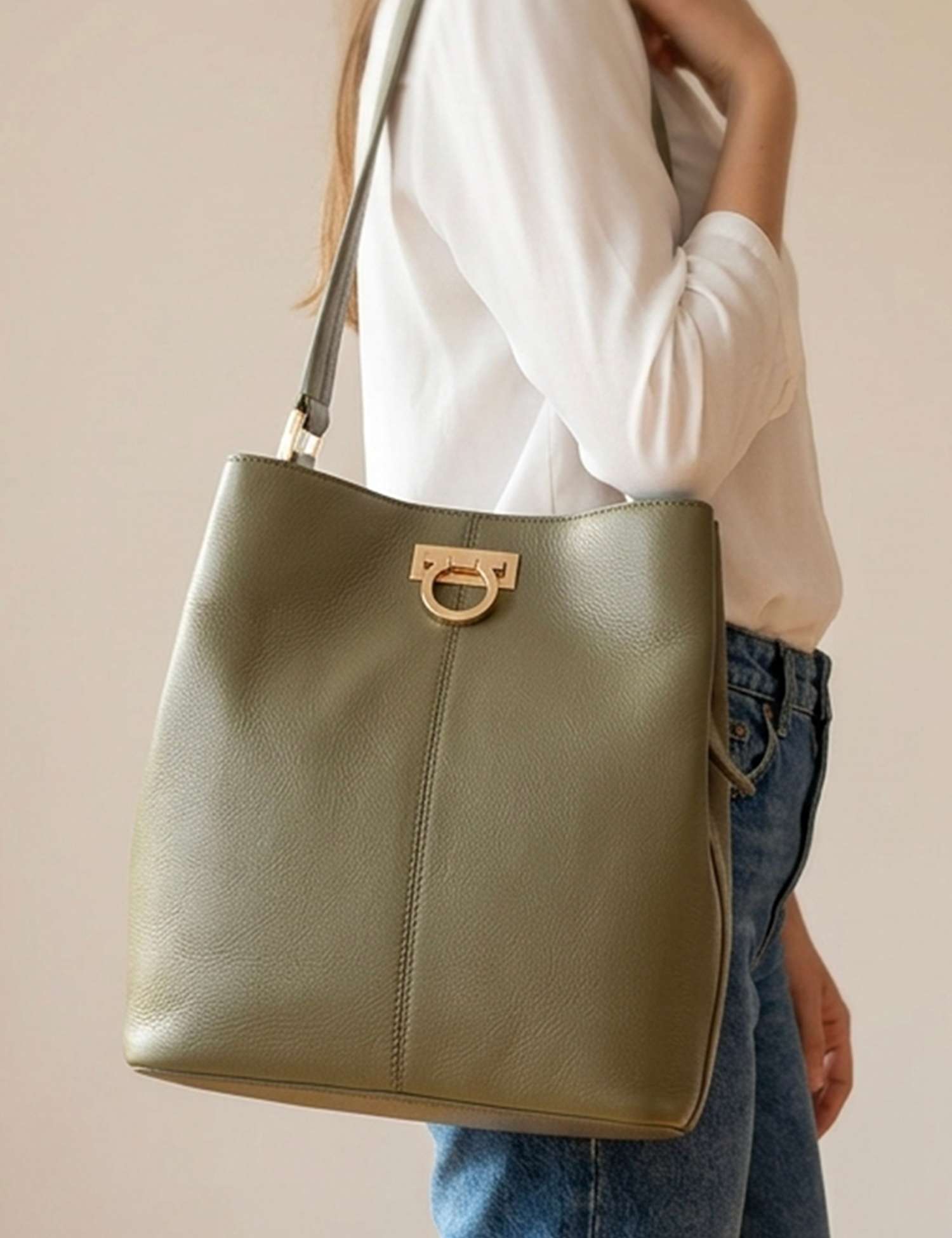 Jones Bootmaker Leather Shoulder Bag Green