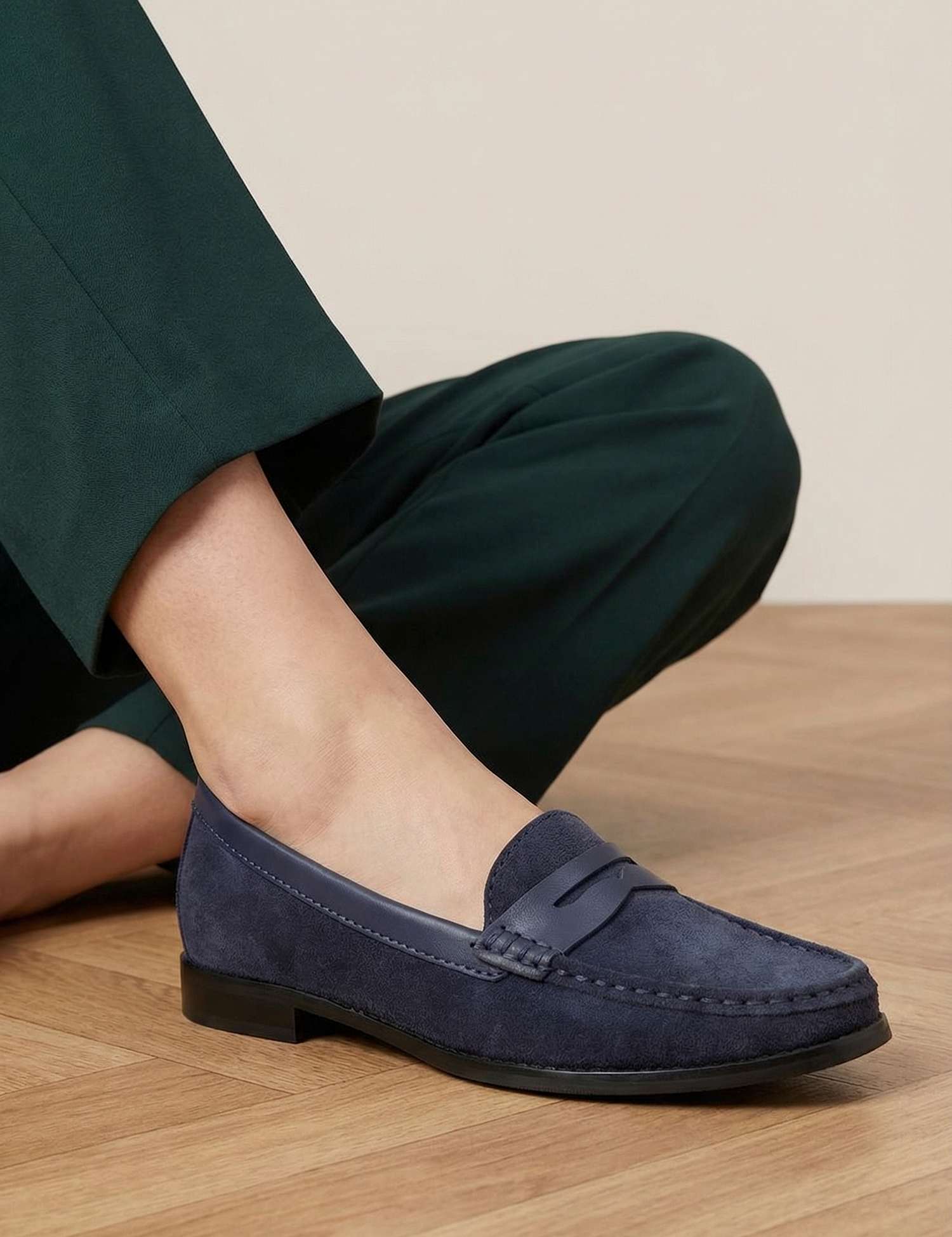Jones Bootmaker Leather Penny Loafers Navy
