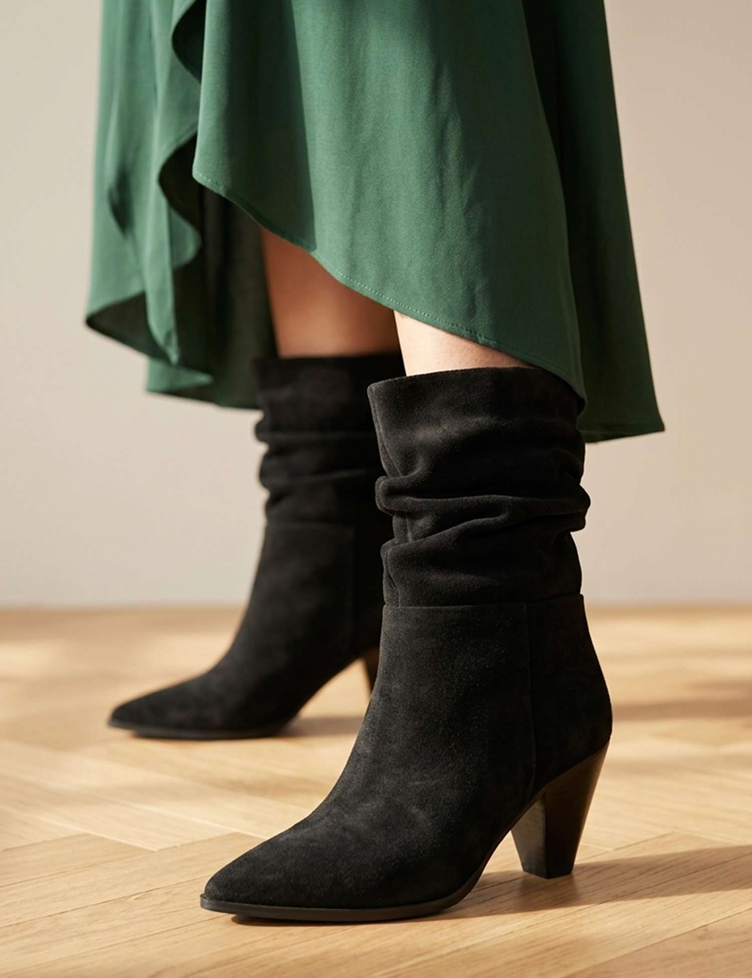 Jones Bootmaker Leather Block Heel Ankle Boots Black