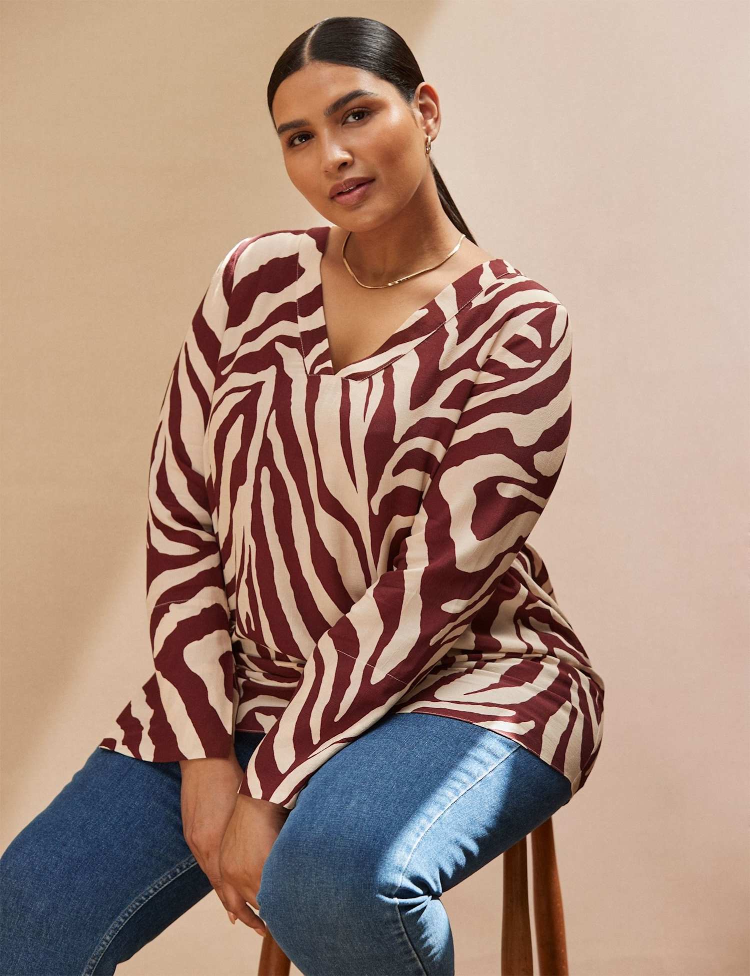 Live Unlimited London Animal Print V-Neck Split Sleeve Blouse Cream Mix