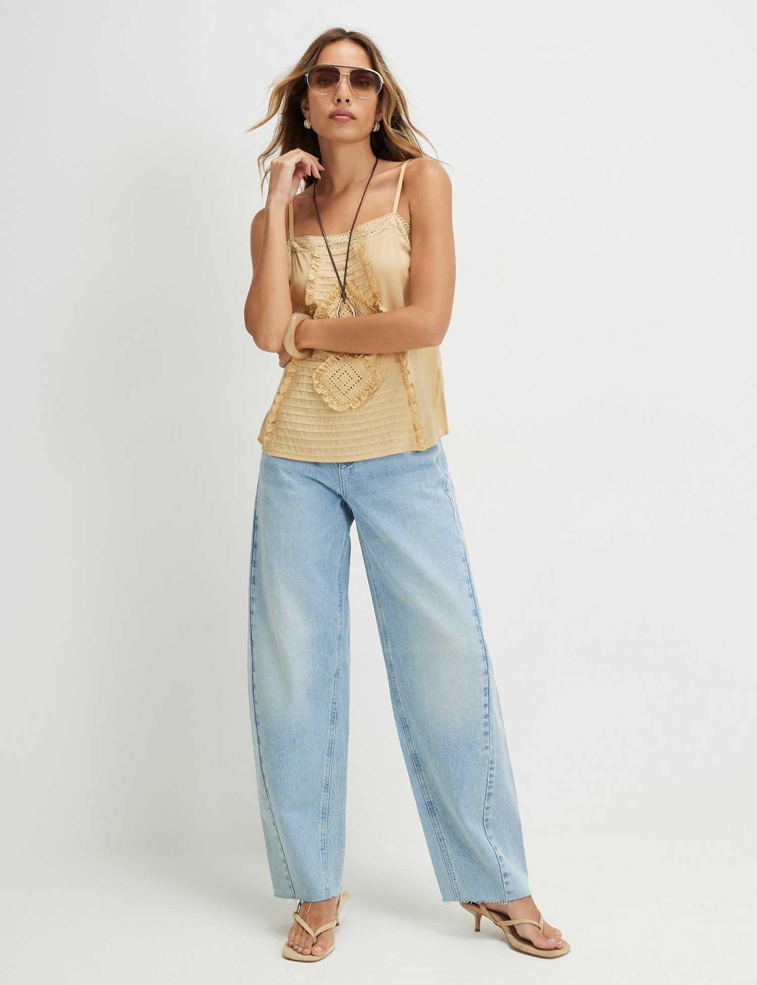 River Island Twist Seam Raw Hem Barrel Jeans Light Blue