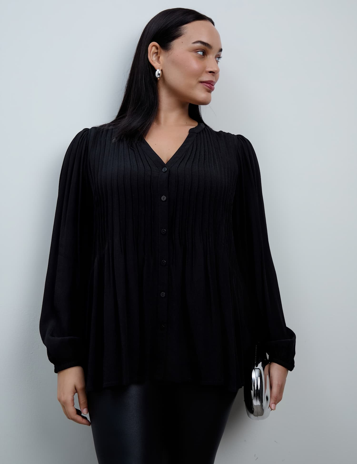 Live Unlimited London V Neck Pintuck Button Through Blouson Sleeve Top Black