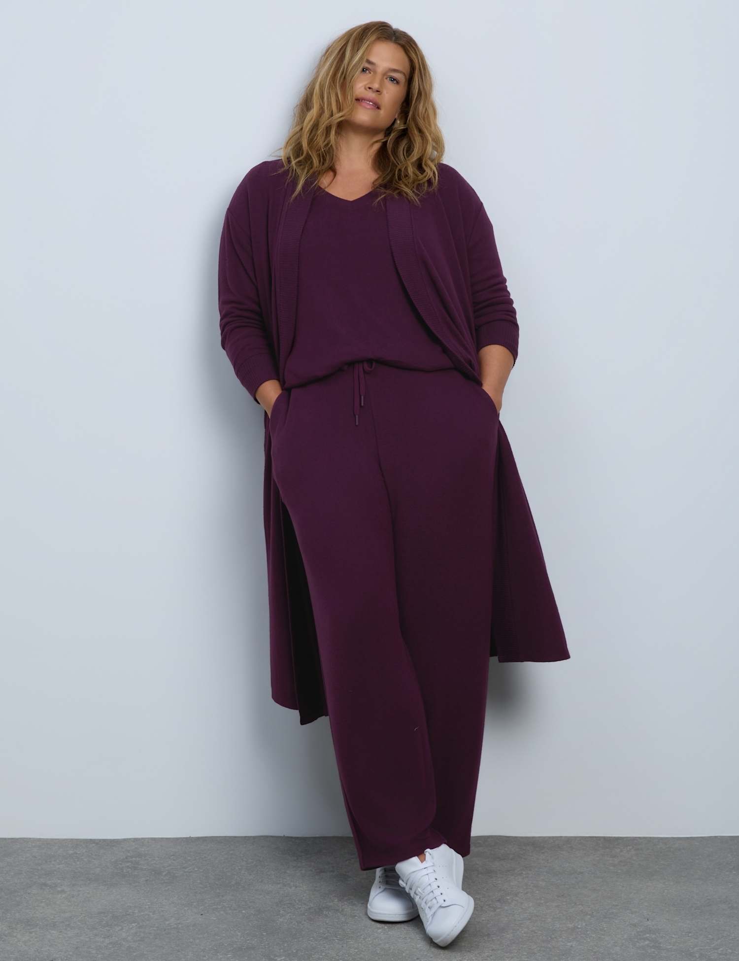 Live Unlimited London Supersoft Wide Leg Joggers Plum
