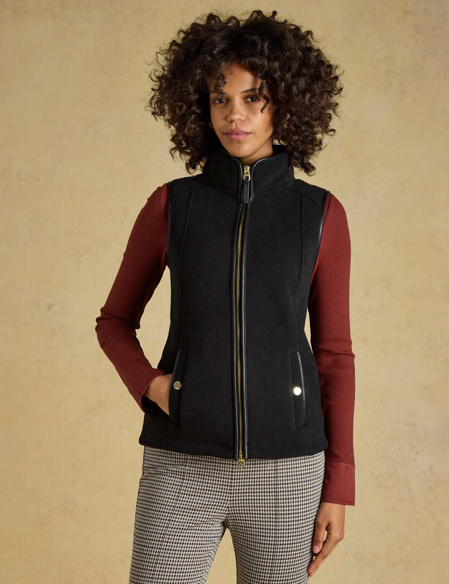 Joules Fleece Funnel Neck Gilet Black