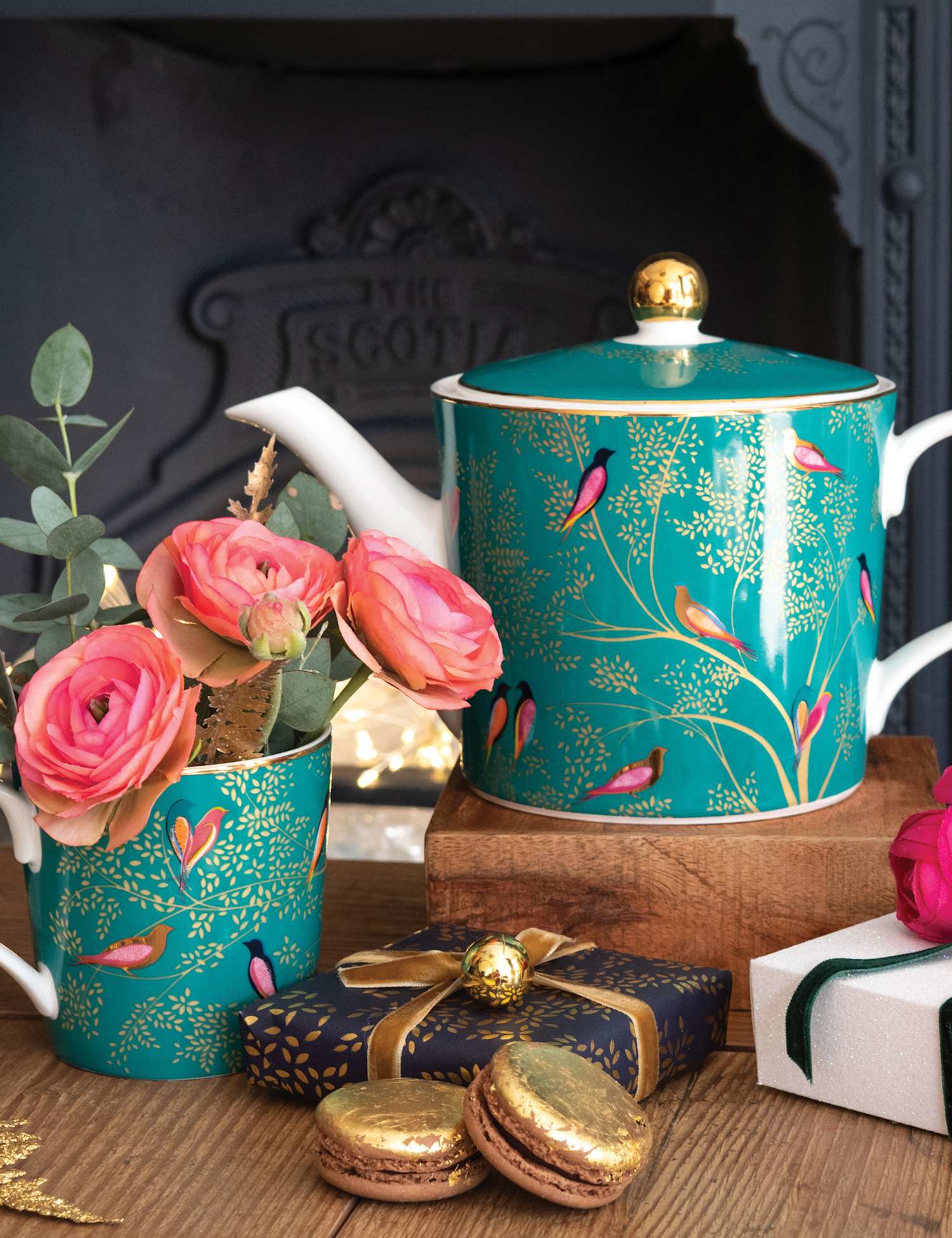 Image of Sara Miller Chelsea Teapot Green