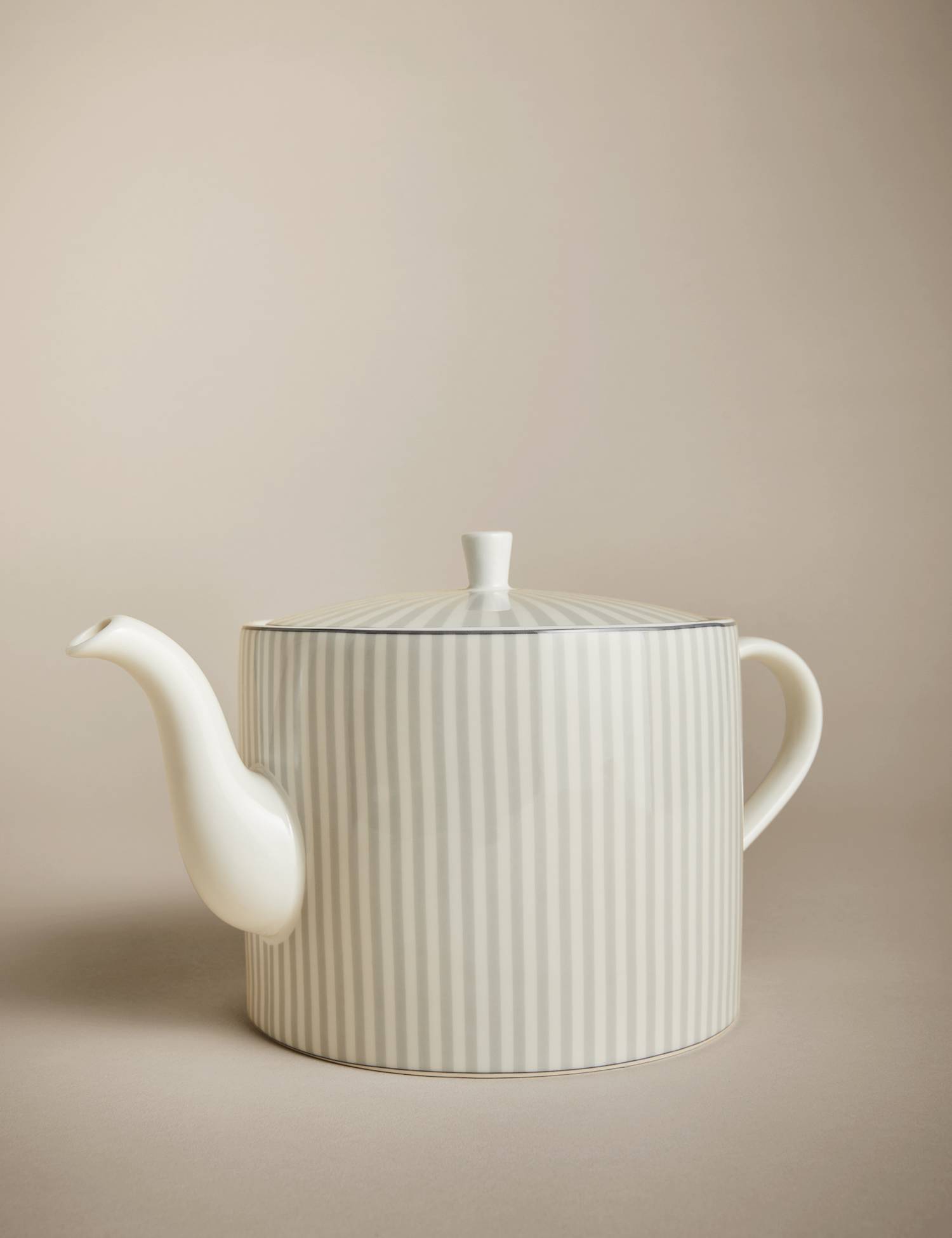 Image of M&S Hampton Teapot Grey