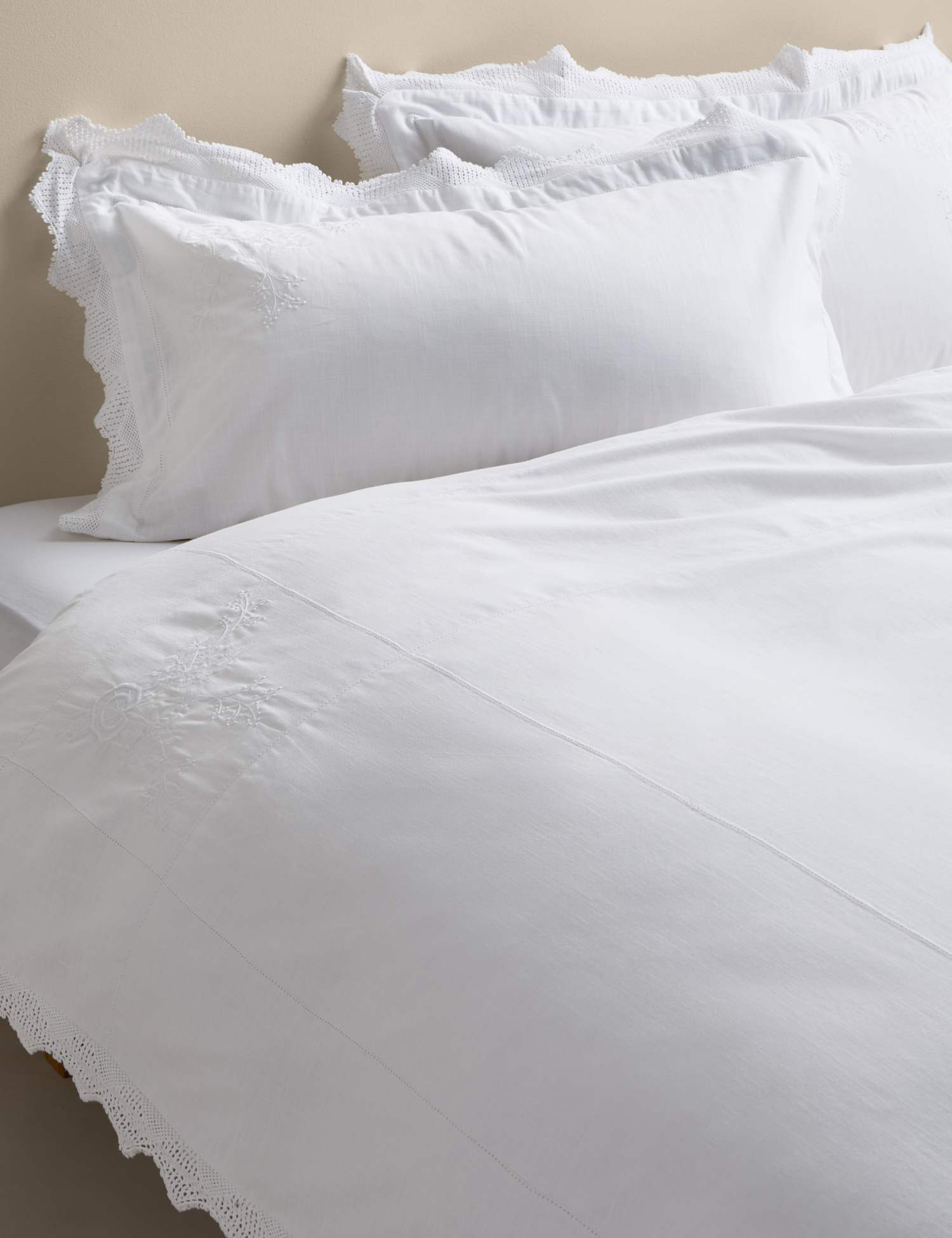 M&S Pure Cotton Vintage Lace Embroidered Bedding Set White