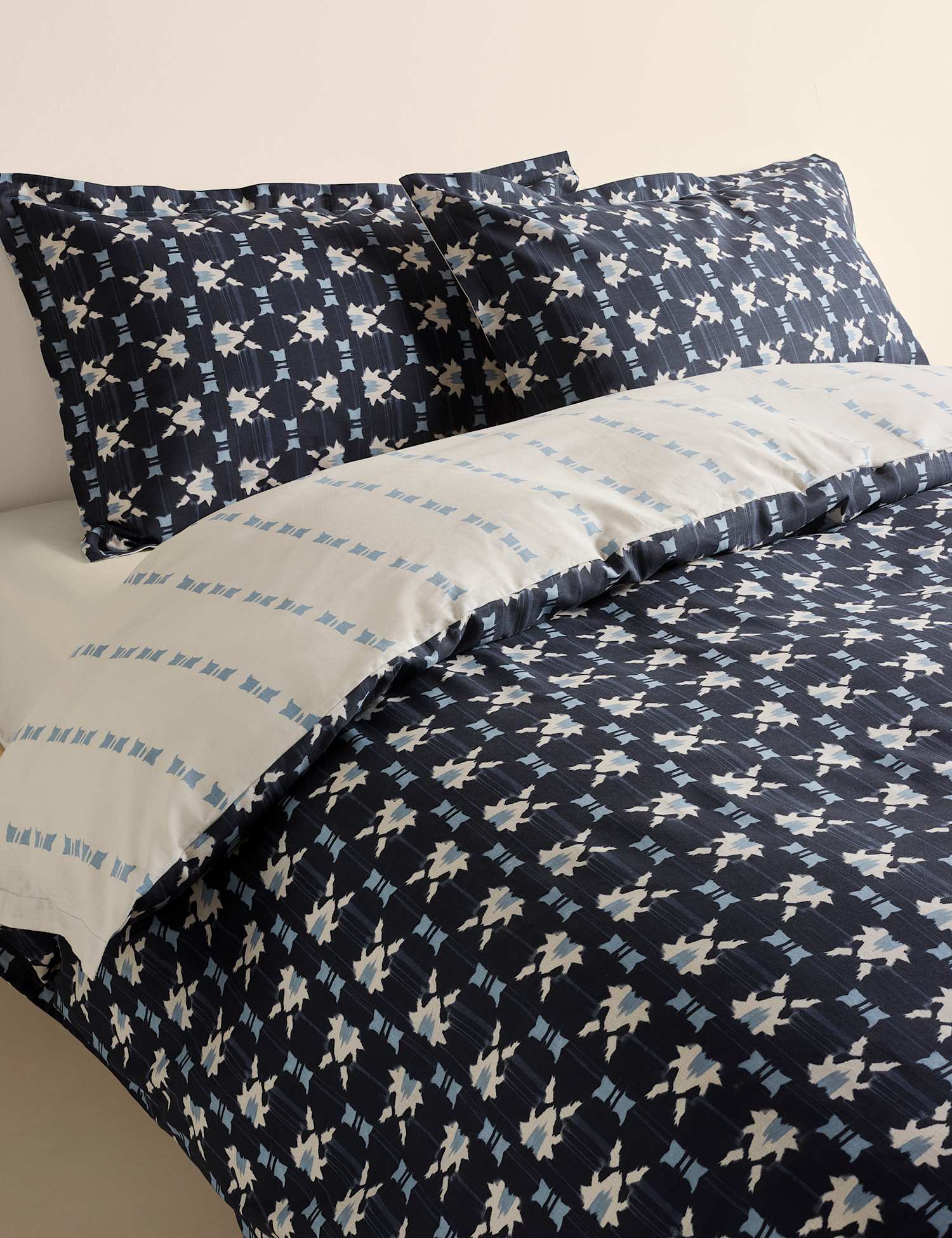 M&S Pure Cotton Geometric Shibori Inspired Bedding Set Navy