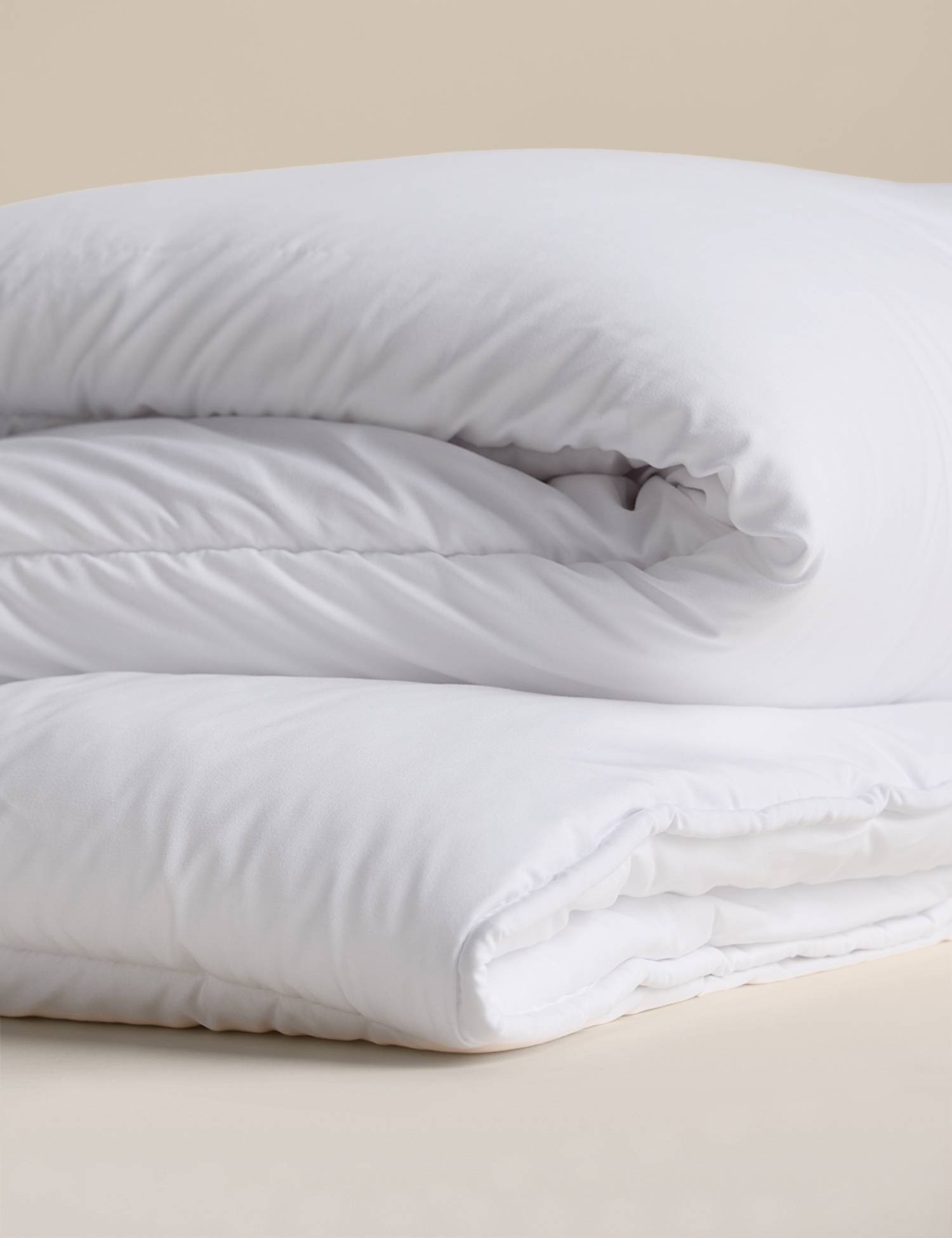 M&S Everyday 13.5 Tog Duvet White