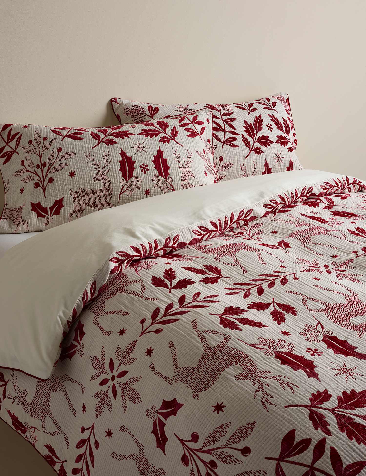 M&S Woodland Pure Cotton Jacquard Bedding Set Dark Red Mix