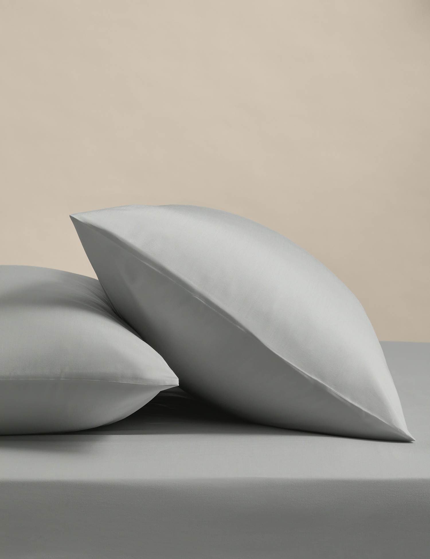 M&S 2 Pack Stay Cool Lyocell Rich Pillowcases Dove