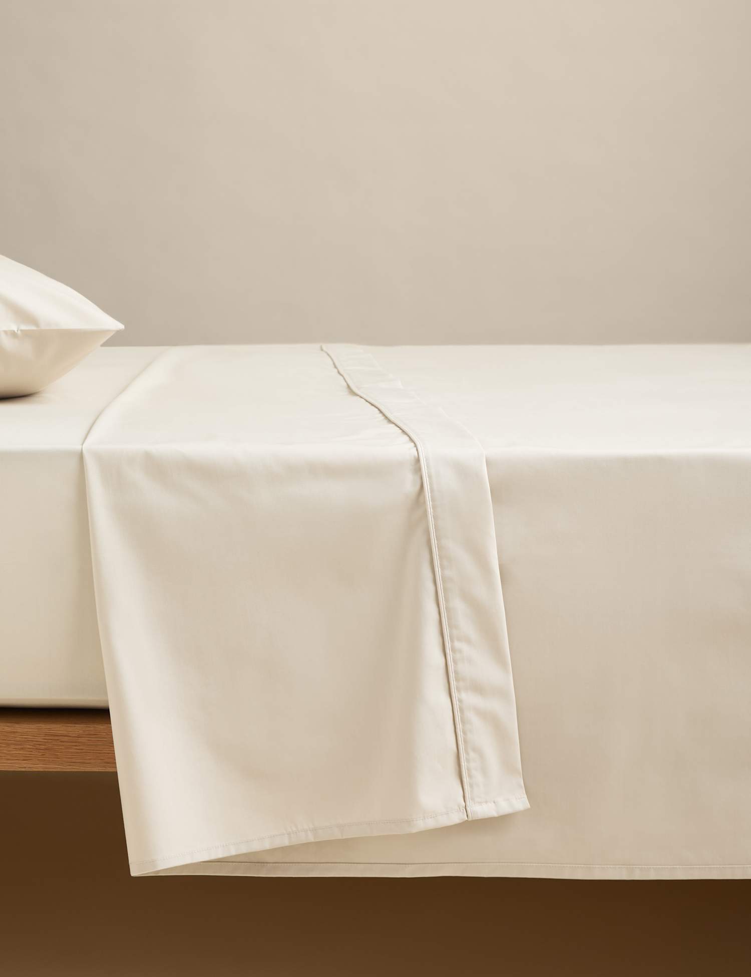 M&S Egyptian Cotton 230 Thread Count Crisp Flat Sheet Champagne