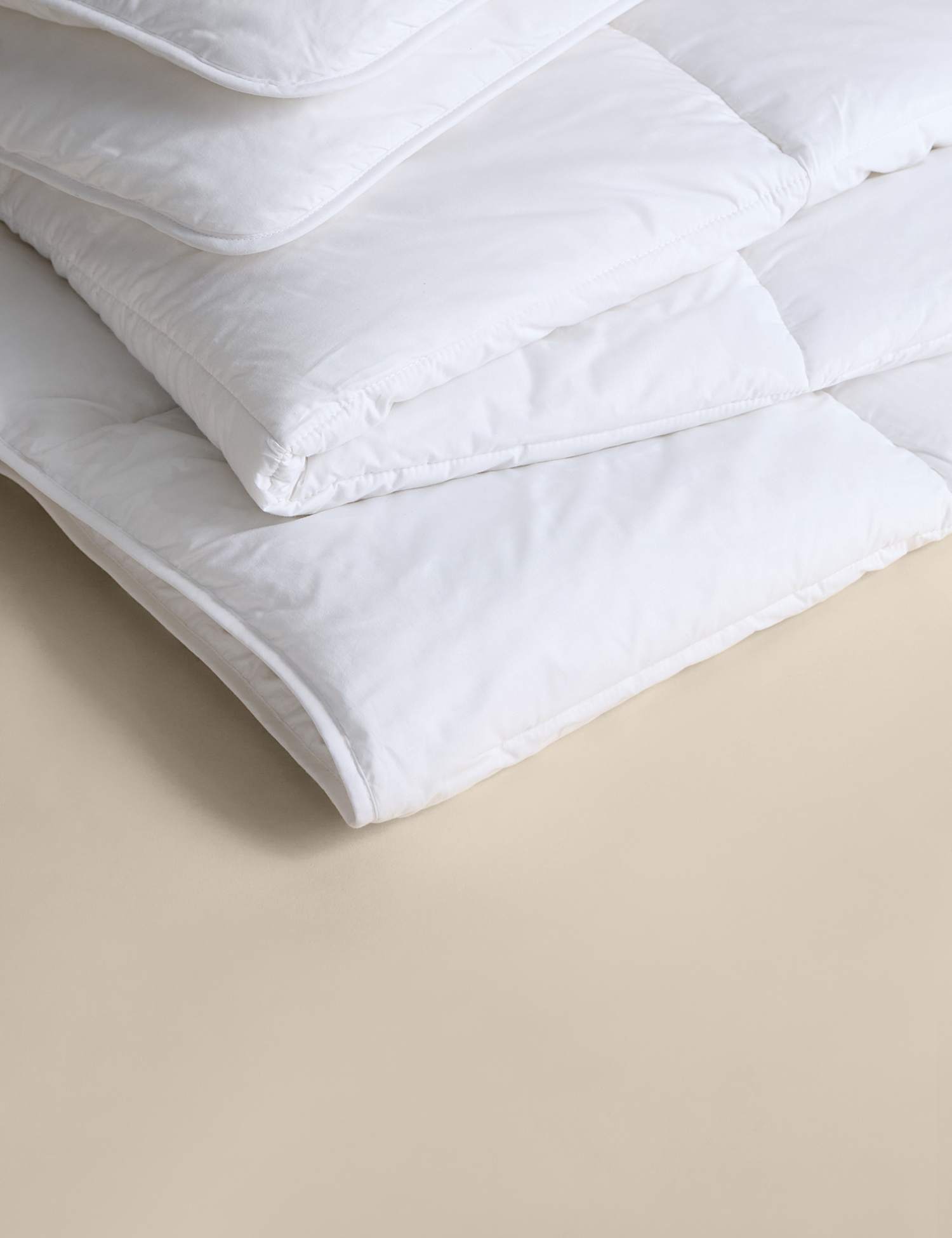 M&S Luxury Down Alternative 10.5 Tog Duvet White