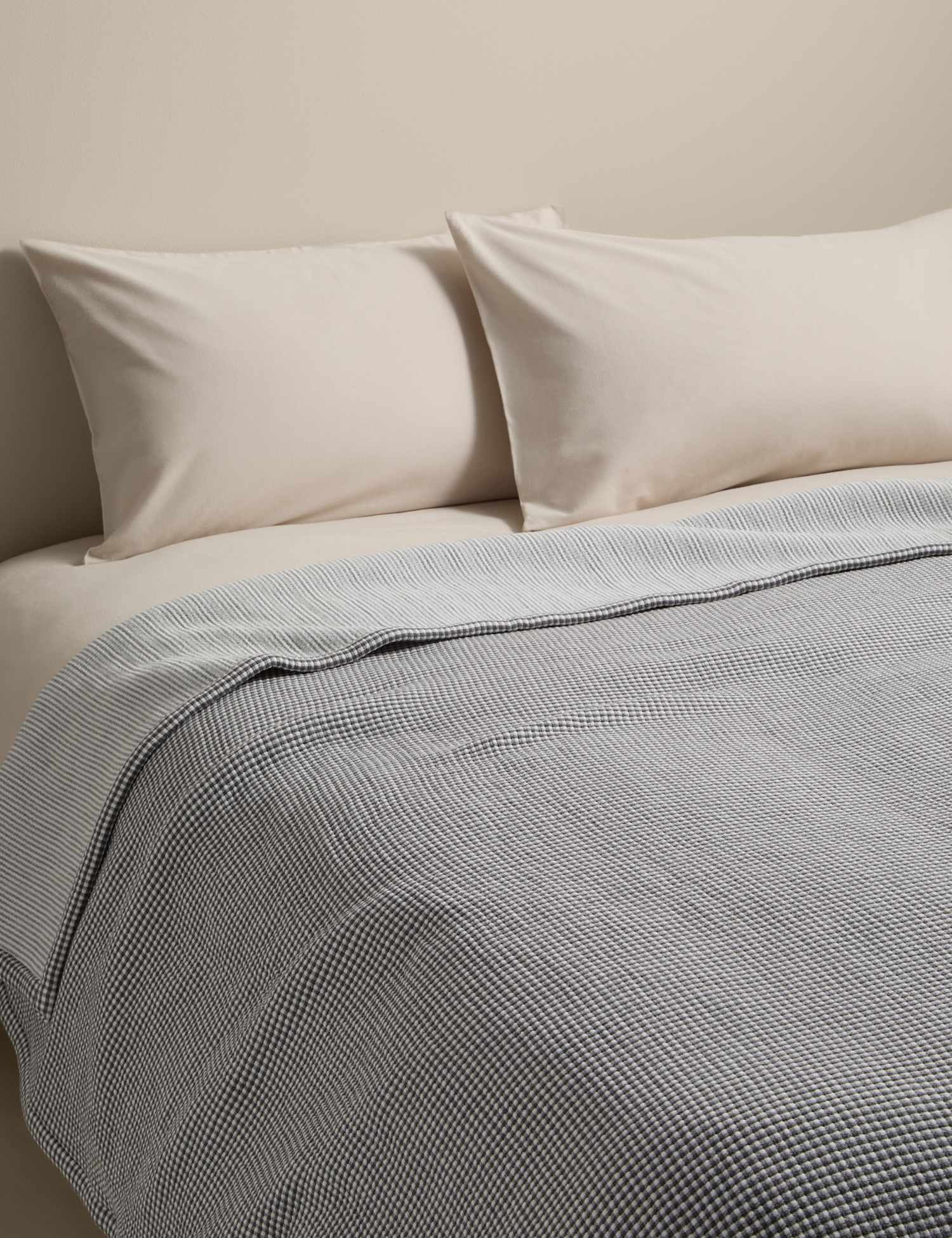 M&S Cotton Rich Gingham Bedspread Charcoal