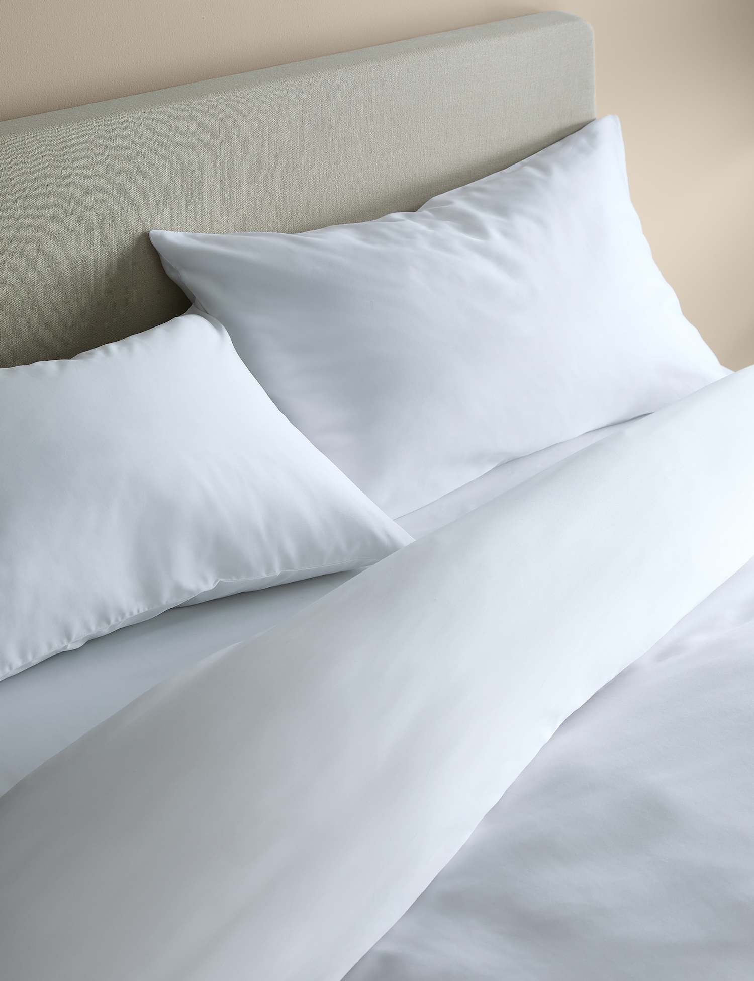 M&S The Ultimate Soft & Silky Bedding Set White