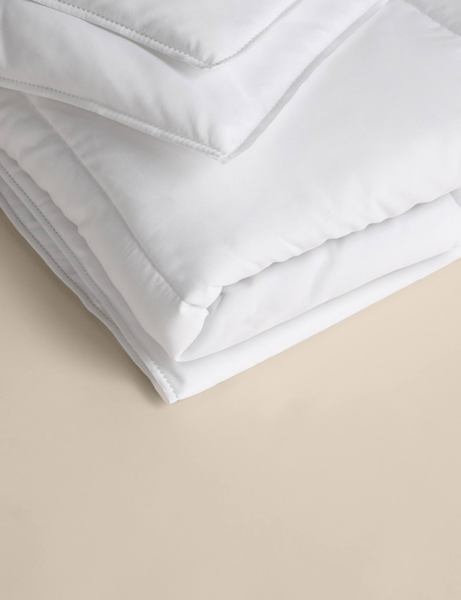 M&S Smart Wash & Dry Anti-Allergy 7.5 Tog Duvet White
