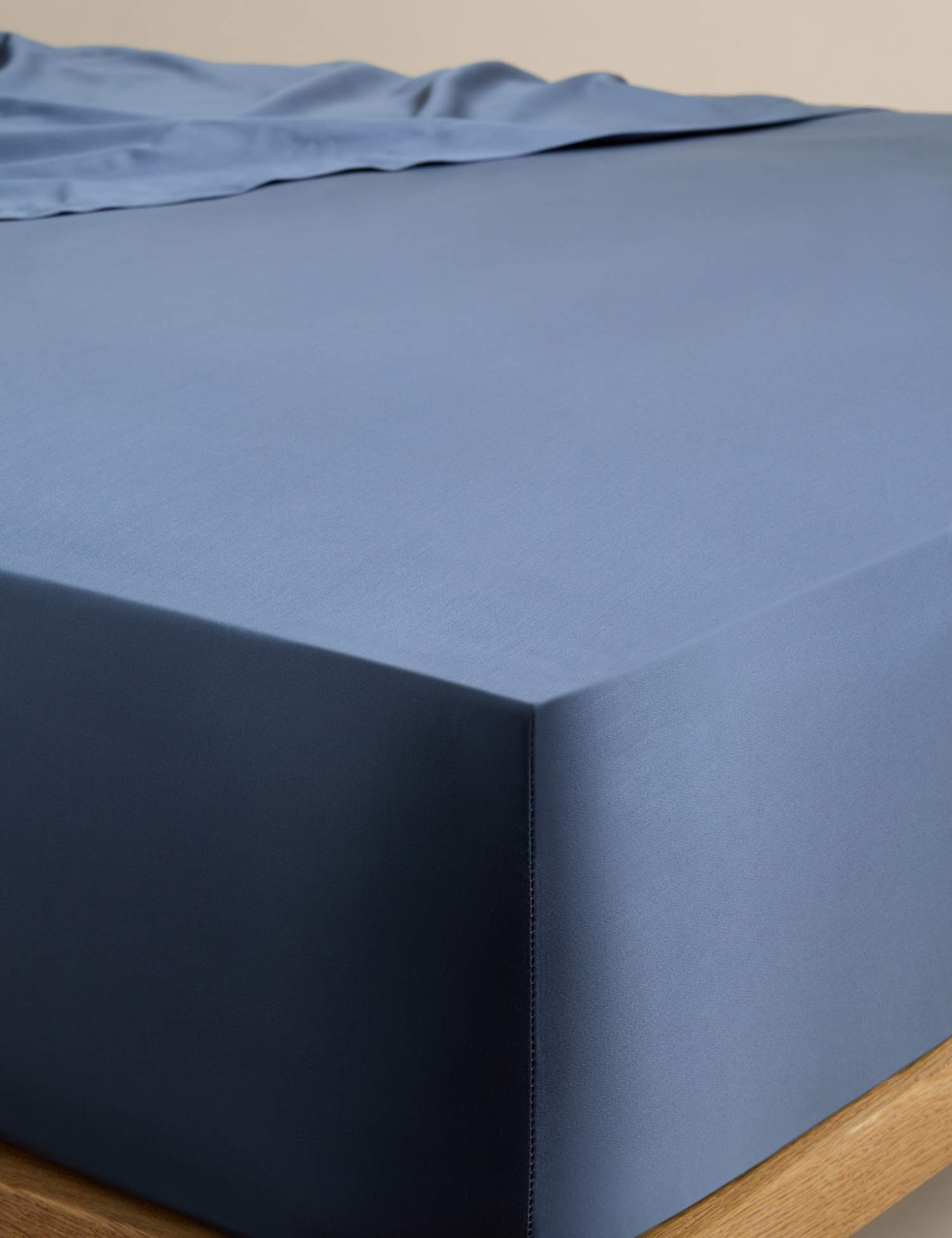M&S Egyptian Cotton 400 Thread Count Silky StayPut Fitted Sheet Slate Blue