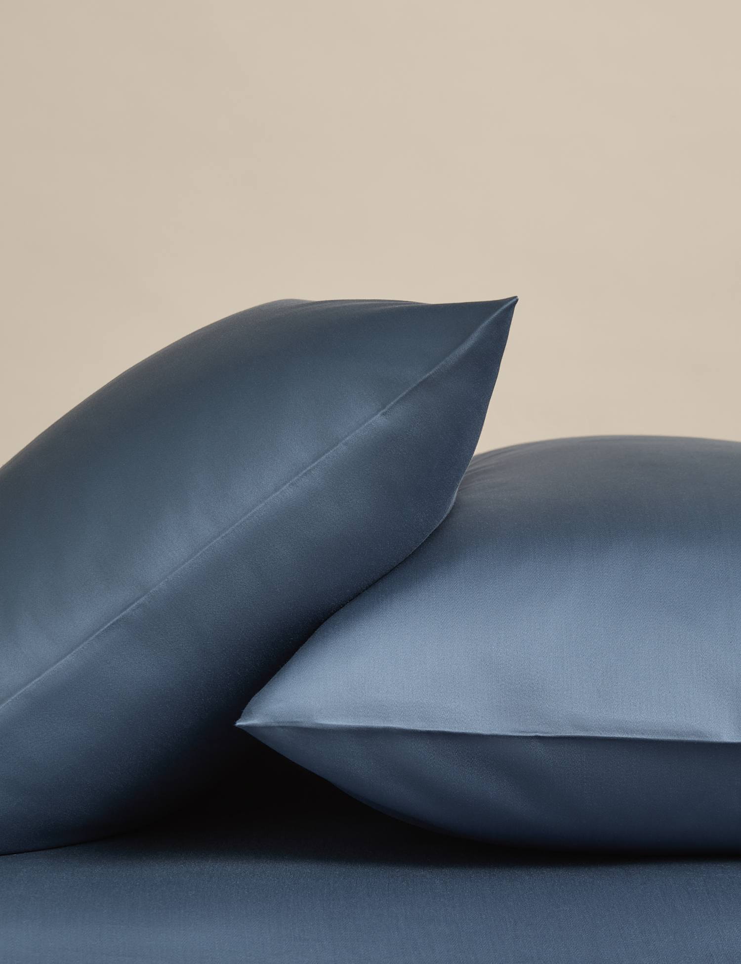 M&S 2 Pack Egyptian Cotton 400 Thread Count Silky Pillowcases Slate Blue