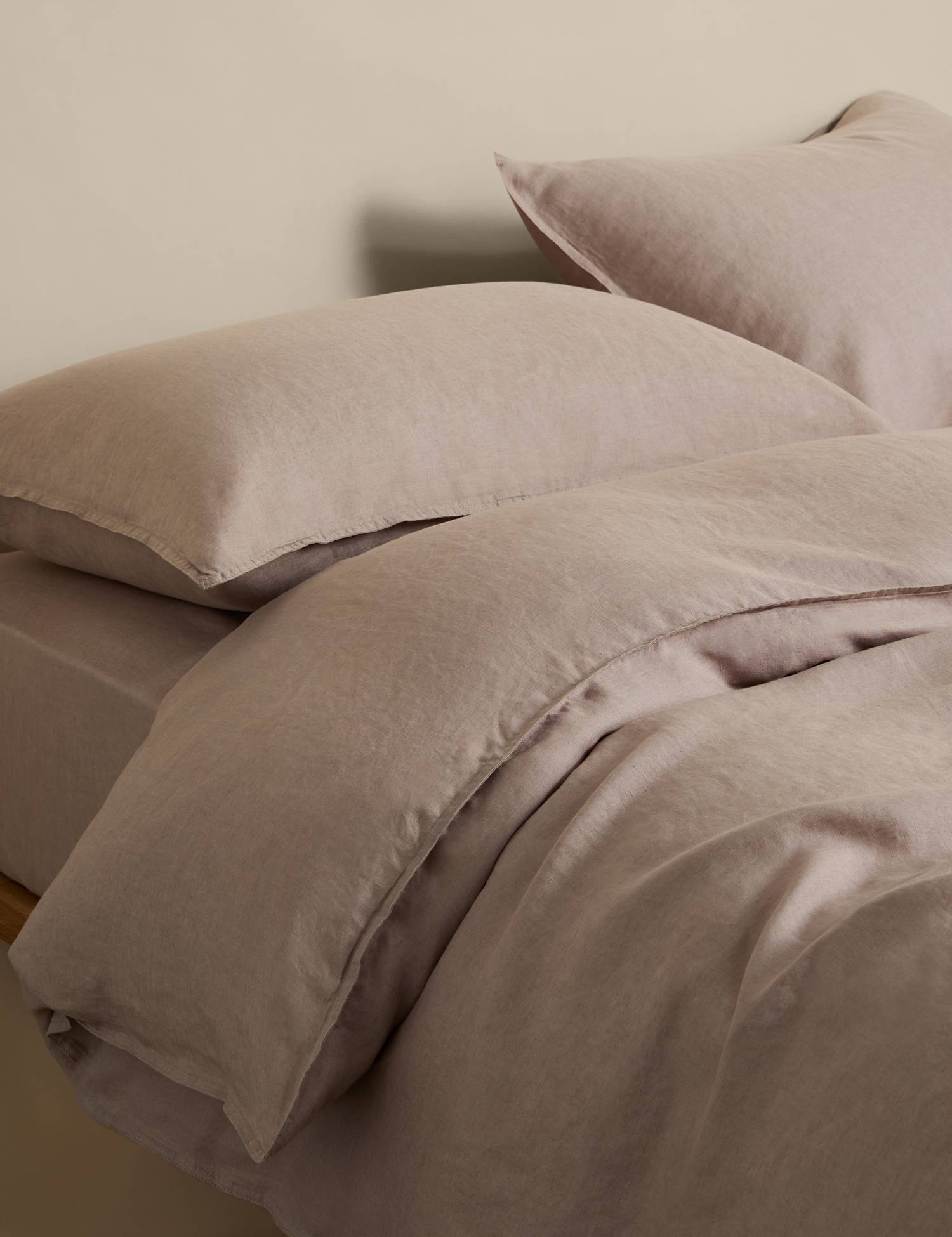 M&S Pure Linen Bedding Set Putty