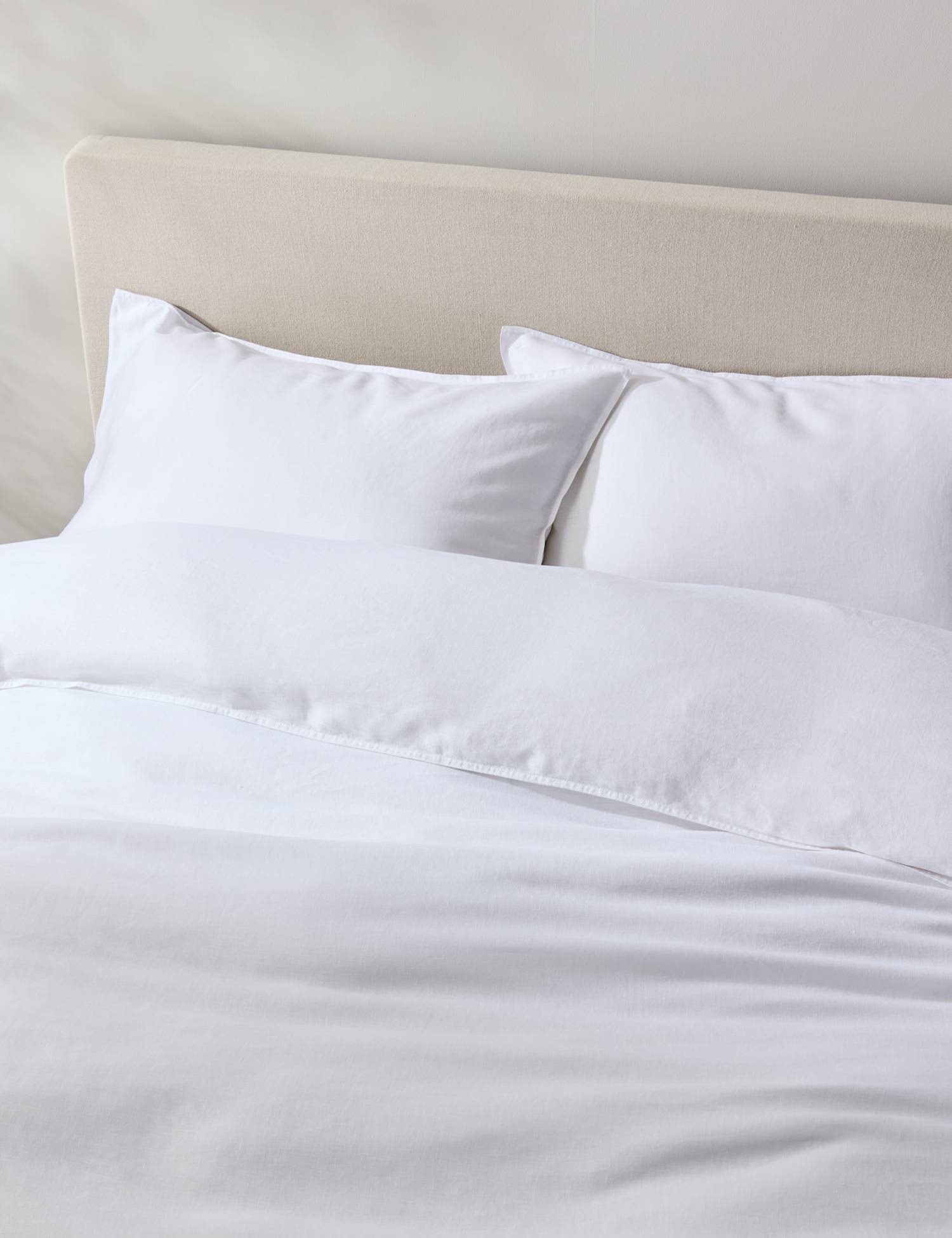 M&S Pure Linen Bedding Set White