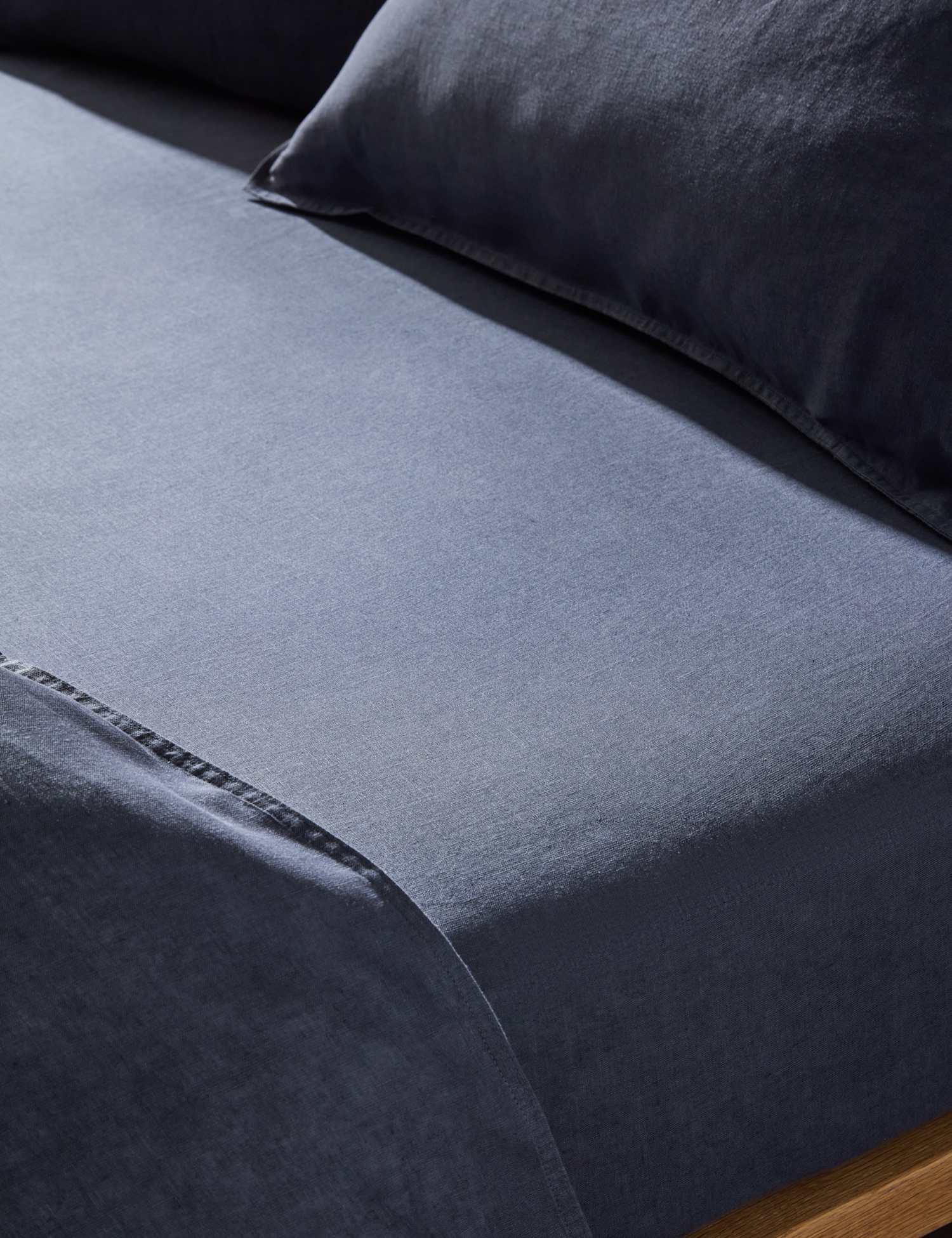 M&S Pure Linen Deep Fitted Sheet Navy