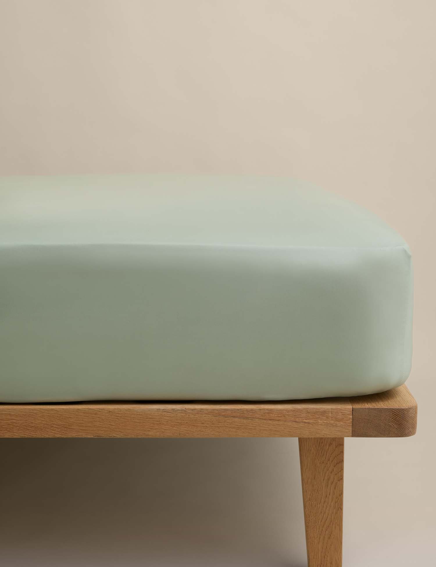 M&S Egyptian Cotton 400 Thread Count Crisp Fitted Sheet Sage