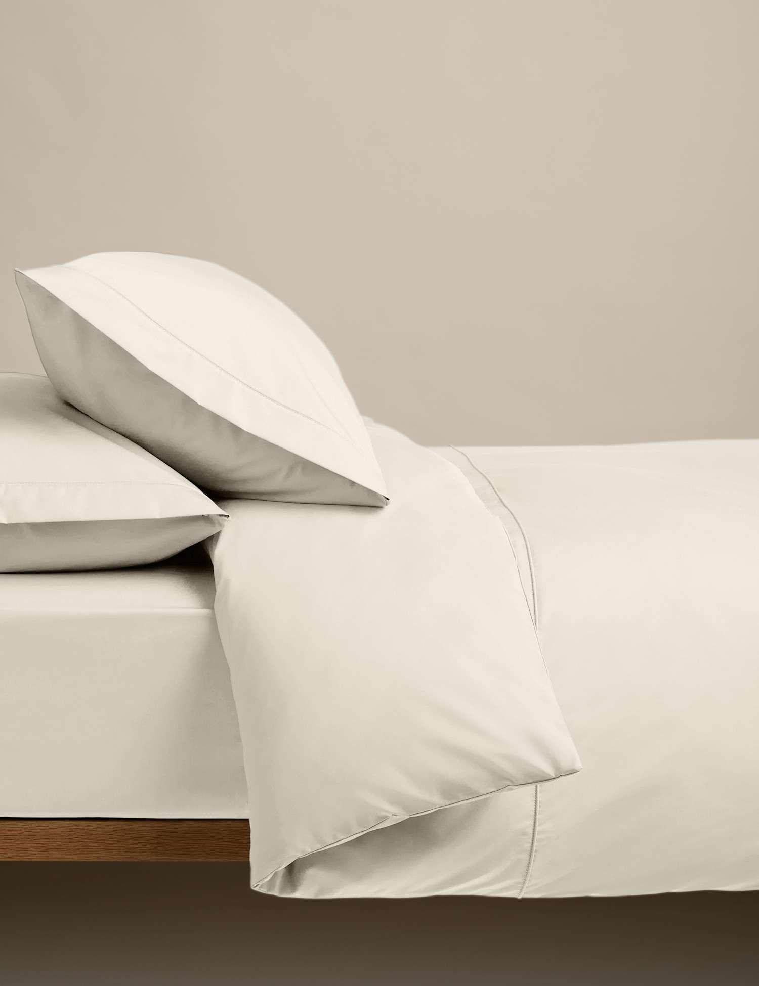 M&S Egyptian Cotton 230 Thread Count Bedding Set Cream