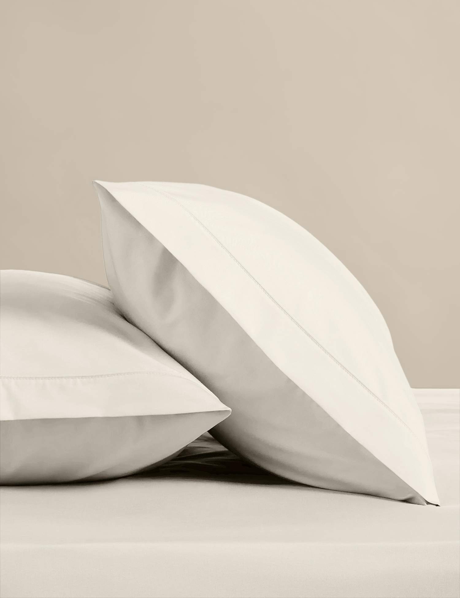 M&S 2 Pack Egyptian Cotton Pillowcases Cream