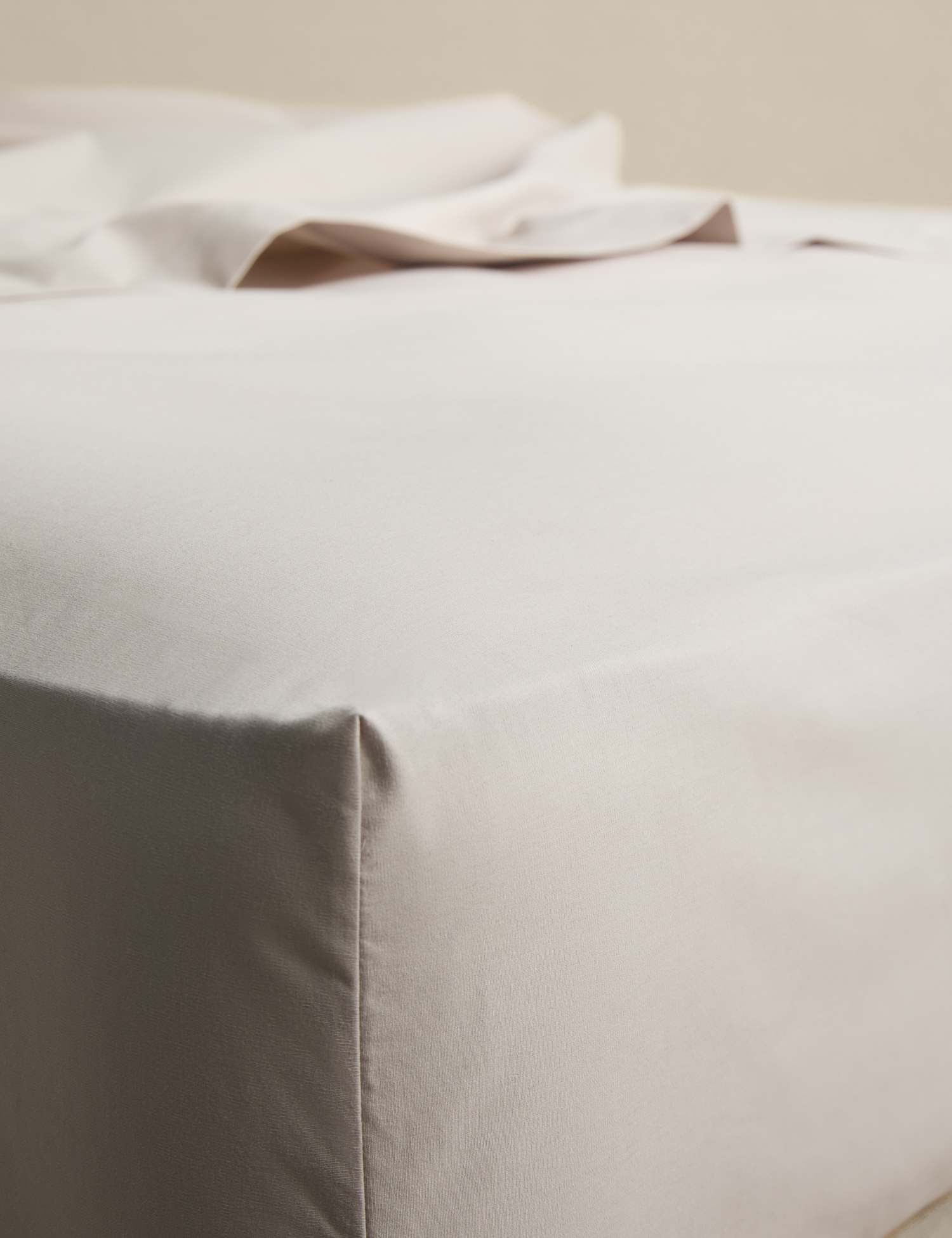M&S Body Sensor� Extra Deep Fitted Sheet Silver Grey