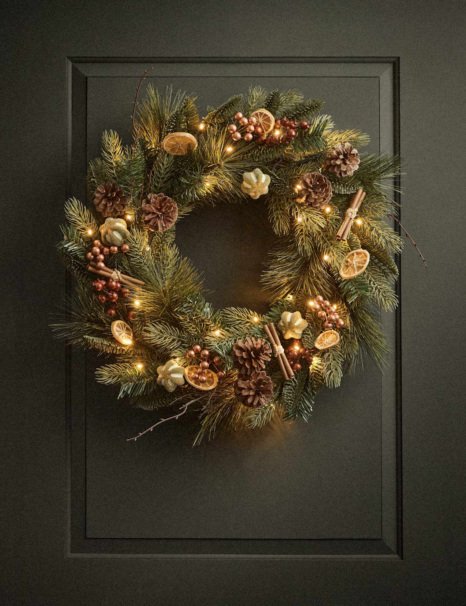 M&S 26in Pre-Lit Lime Cinnamon Artificial Wreath Green Mix